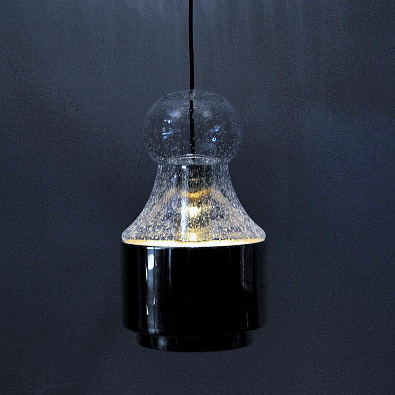 Norwegian ceiling brass and glass pendant by Jonas Hidle for Høvik Verk 1970s In Good Condition For Sale In Stockholm, SE