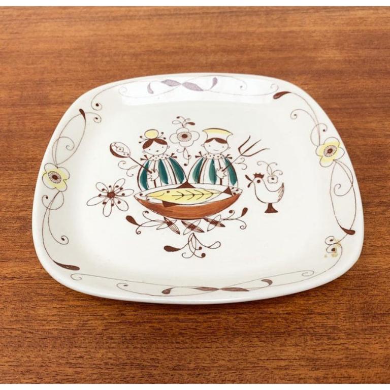 XX secolo Piatto norvegese in ceramica Flamingo Master Chef dipinto a mano di Inger Waage in vendita