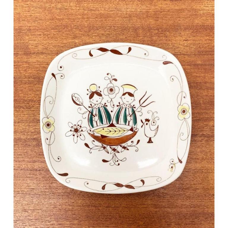Piatto norvegese in ceramica Flamingo Master Chef dipinto a mano di Inger Waage in vendita 1