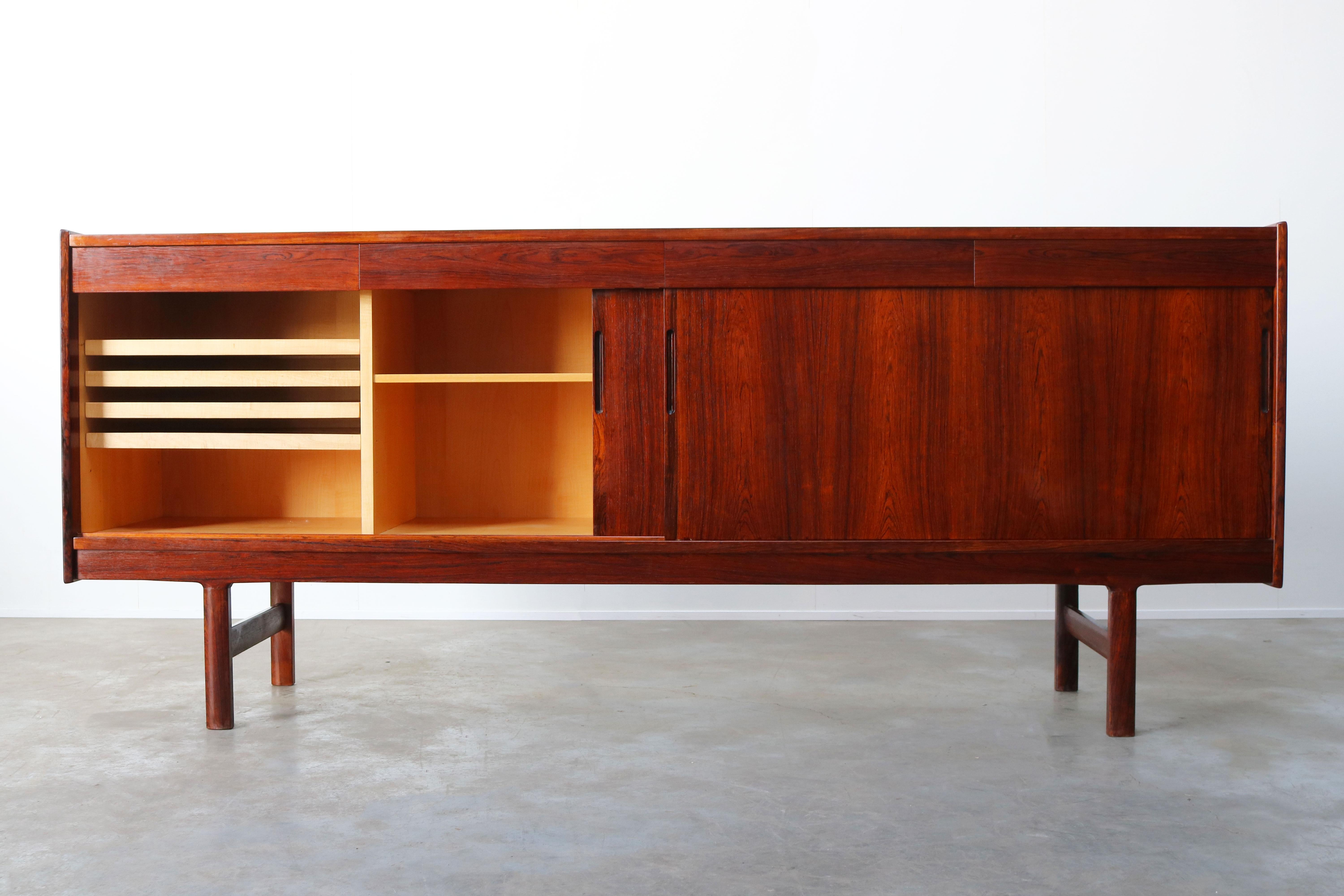 Mid-20th Century Norwegian Design Sideboard / Credenza in Rosewood by Westnofa Minimalist 1950s For Sale