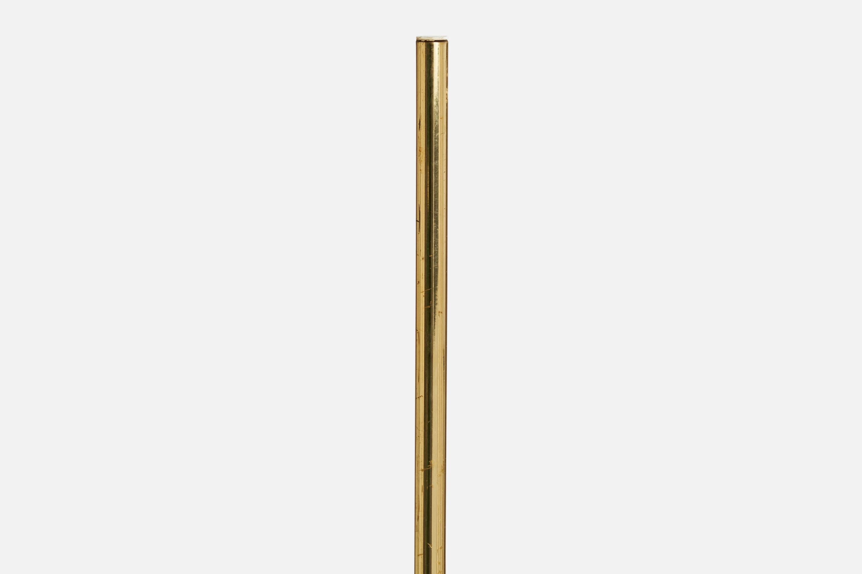 Norvégien Designer norvégien, lampadaire, laiton, rotin, Norvège, années 1960 en vente