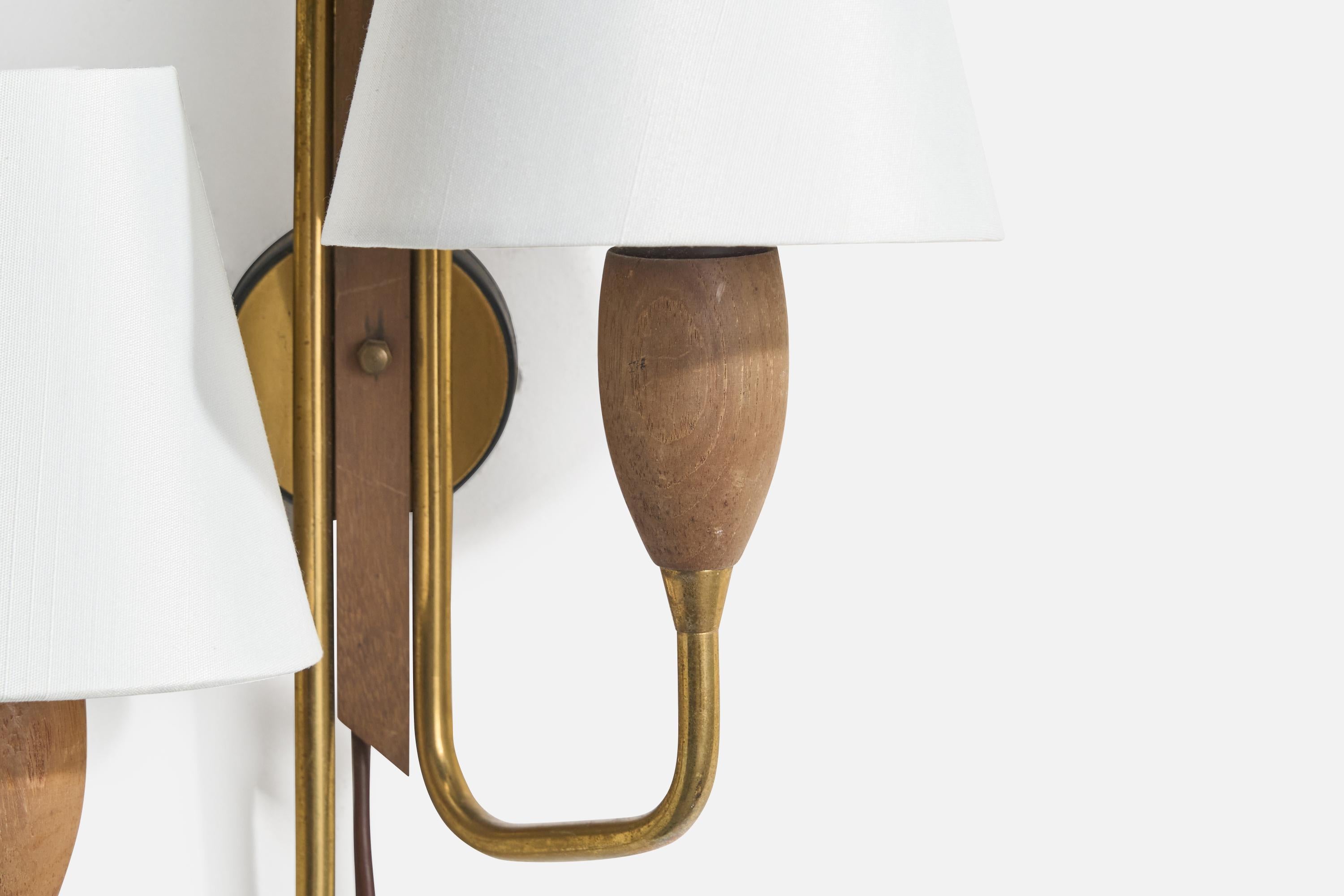 Design norvegese, lampada da parete, ottone, teak, tessuto, Norvegia, anni '50 in vendita 2