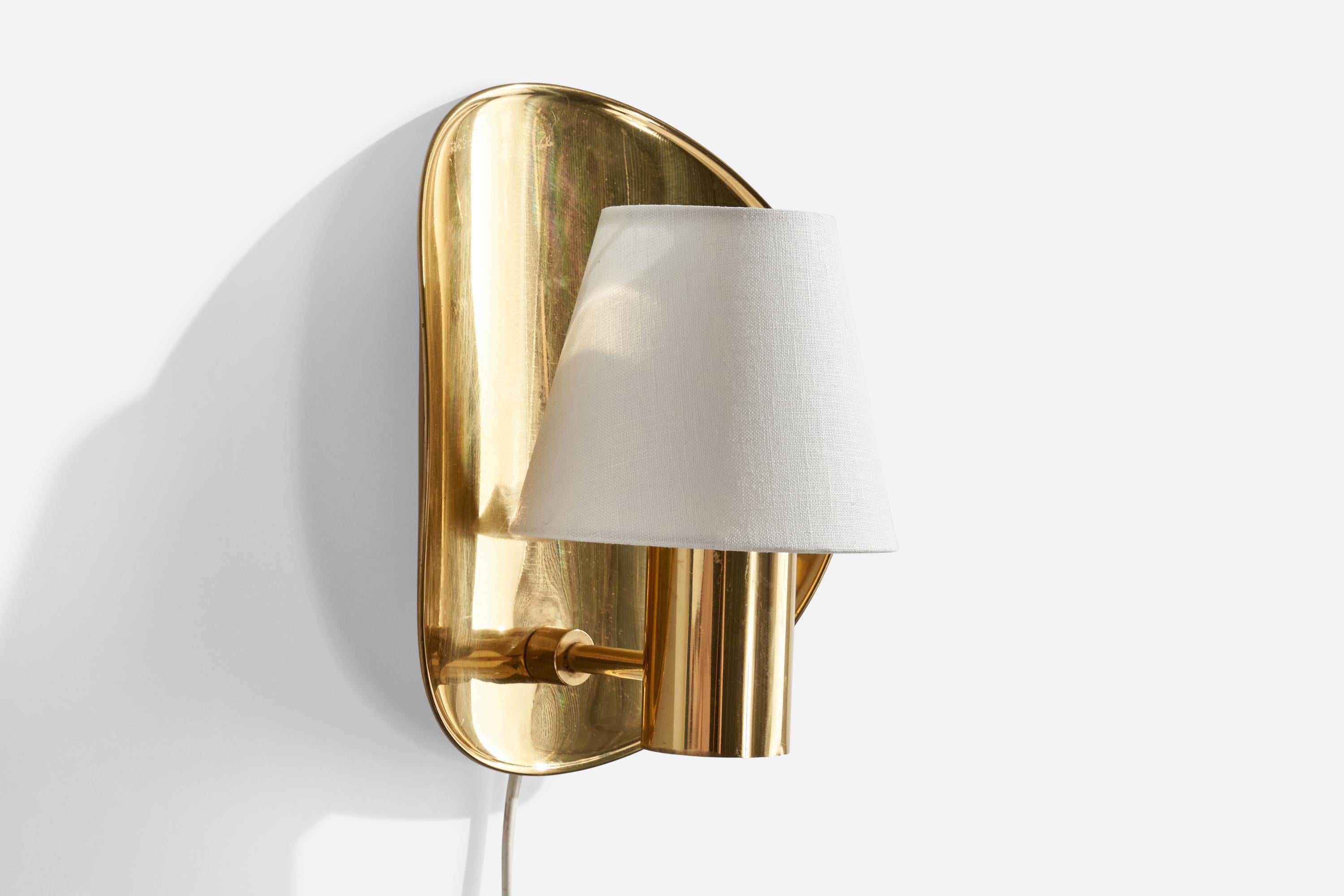 Norvégien Design/One, Lights, laiton, tissu, Norvège, années 1960 en vente