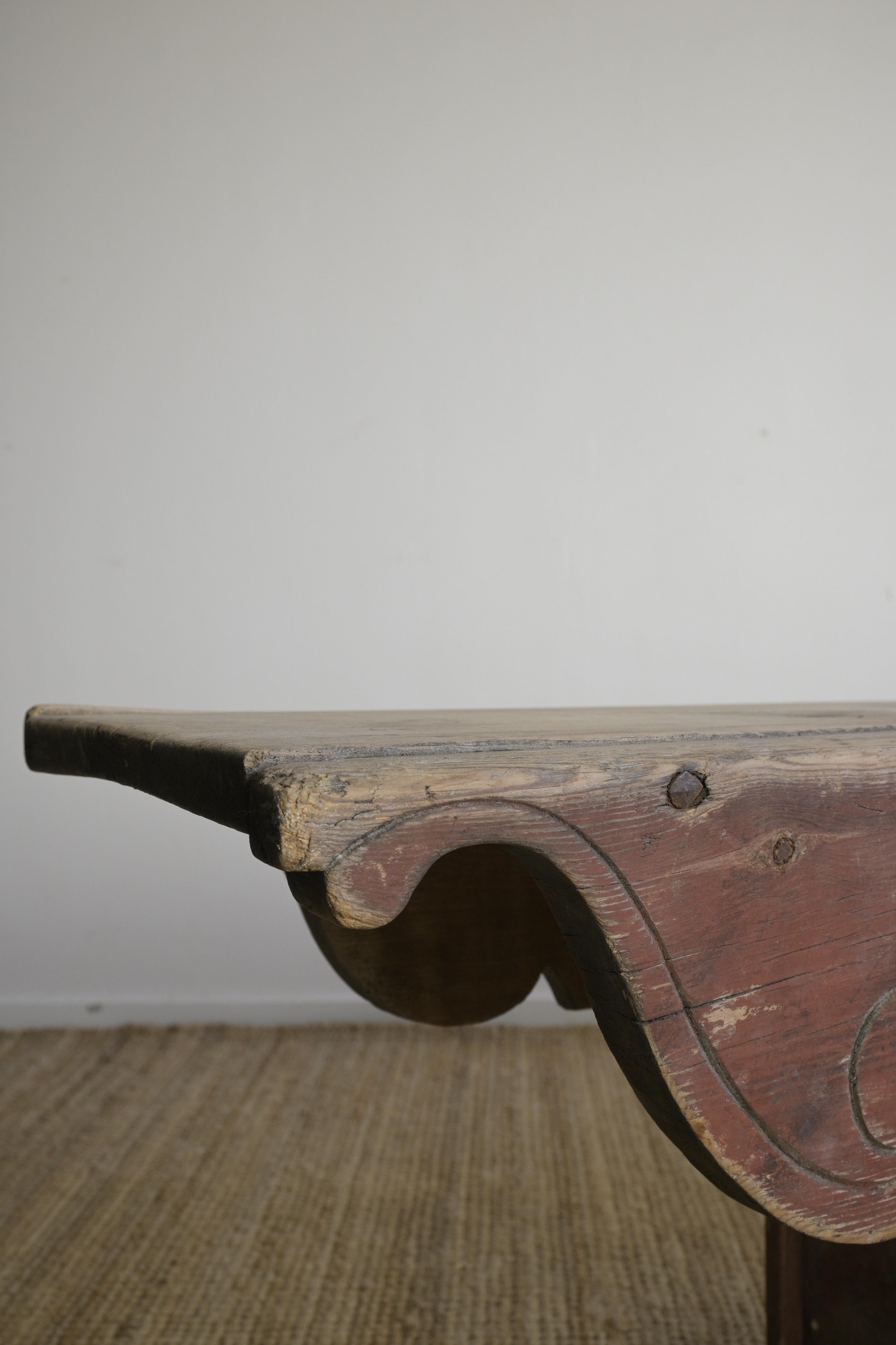 Banco largo excepcional noruego, ca 1830 en venta 2