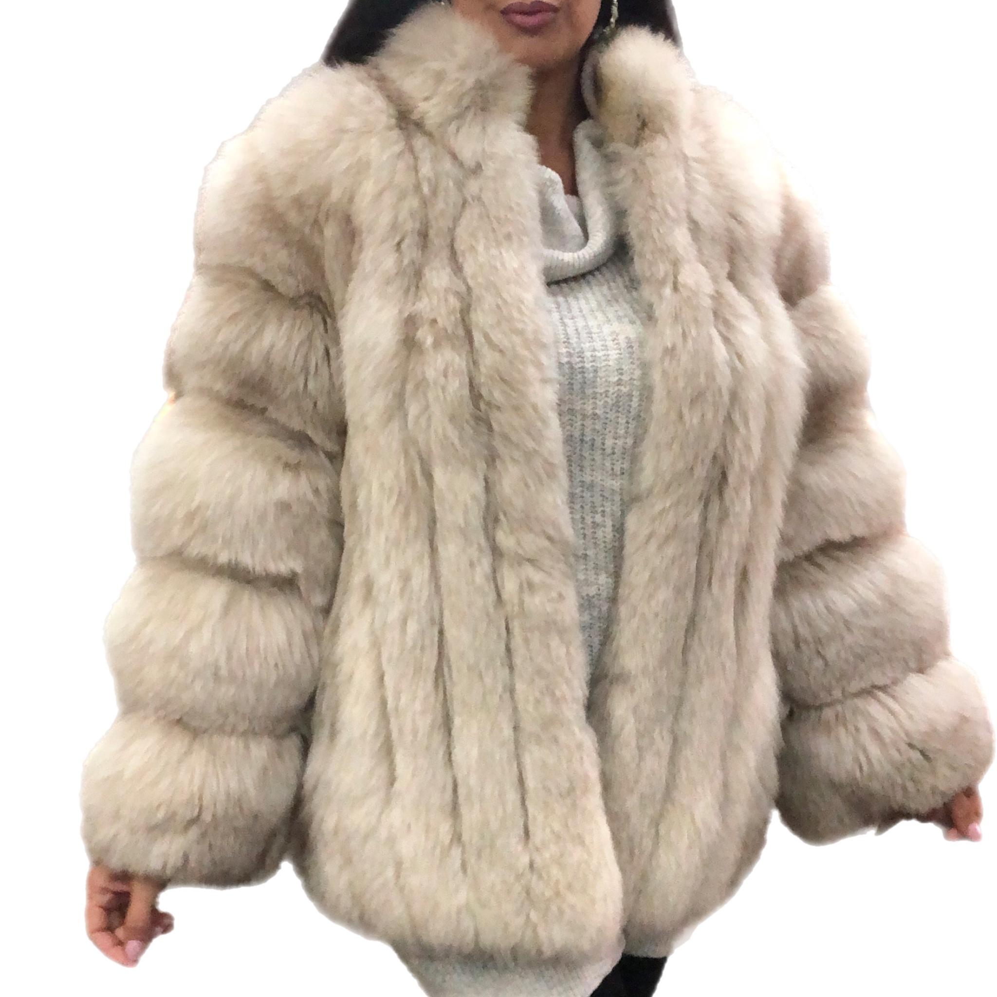 Norwegian Fox Fur coat (Size 8 -S)

Measurements:
-Size 8
-Length 30