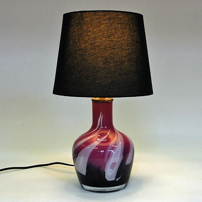 Scandinave moderne Lampe de table en verre norvégien de T. Torgersen pour Randsfjord Glassverk 1970 en vente