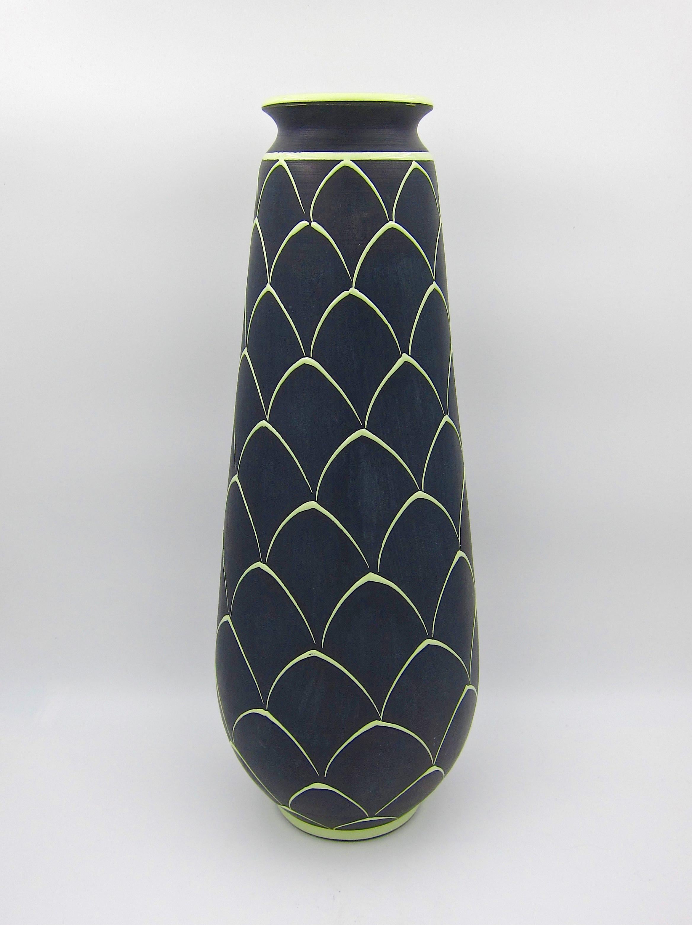 Norwegian Larholm Keramikk Scandinavian Modern Vase in Black and Green, 1950s 3