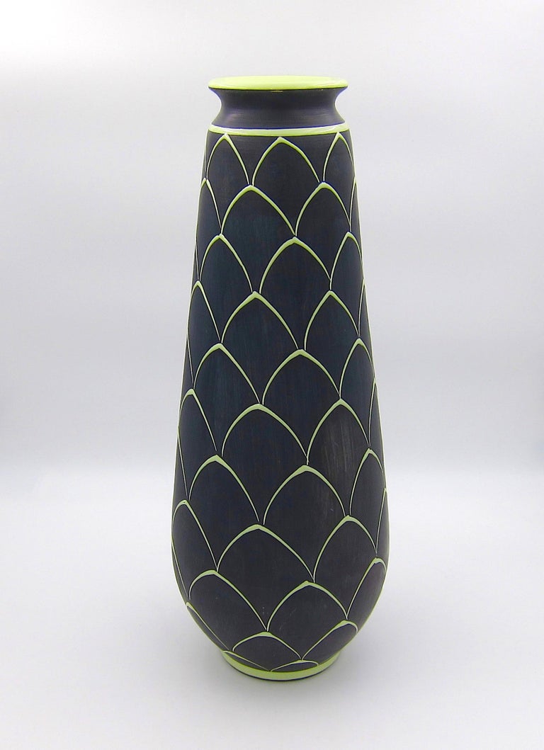 Norwegian Larholm Keramikk Scandinavian Modern Vase in Black and Green,  1950s at 1stDibs