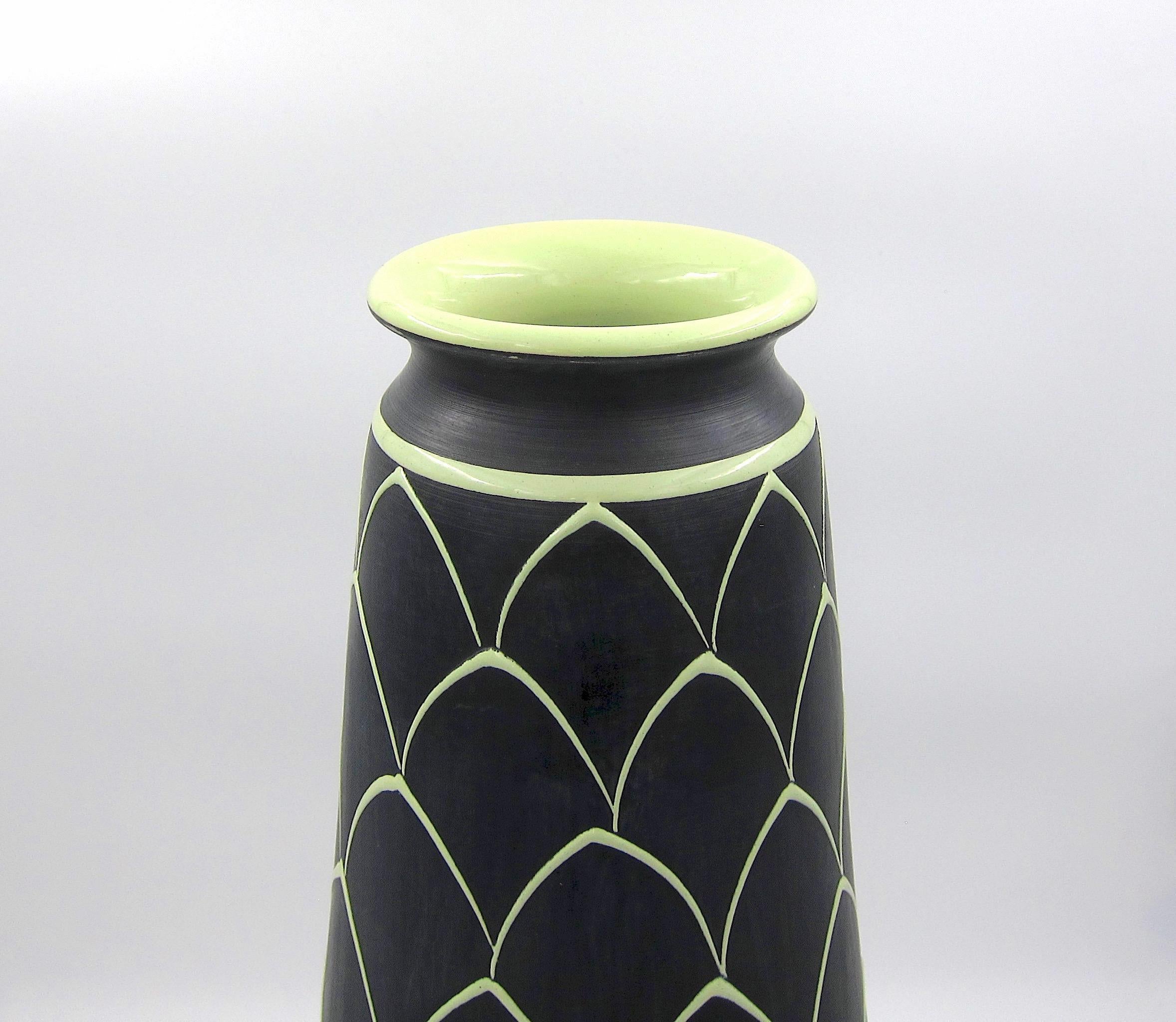 larholm vase