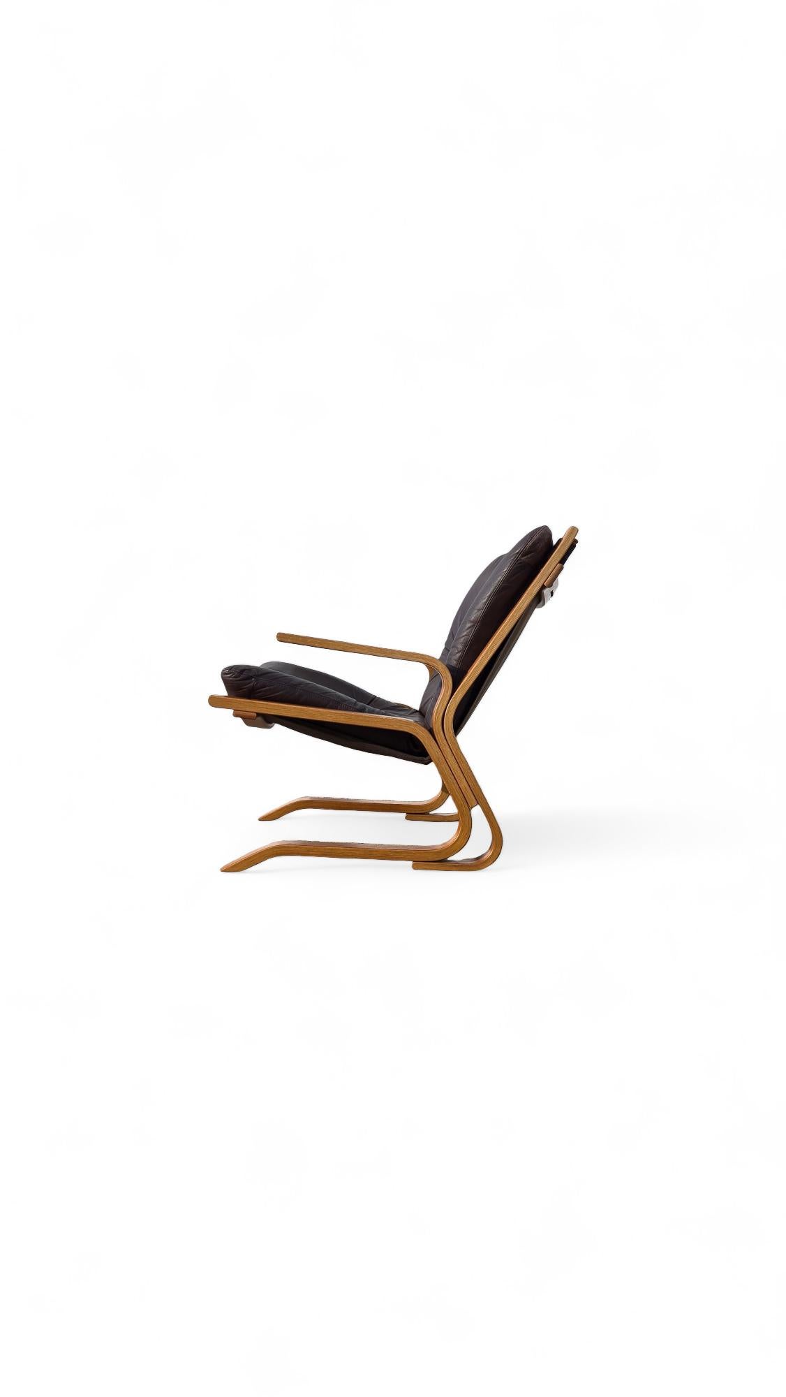Norwegian Lounge Chair by Oddvin Rykken for Rybo & Co. In Good Condition For Sale In Middlesex, NJ