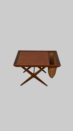 Table d'appoint pliante norvégienne du milieu du siècle avec panier à magazines, par Steen & Strøm