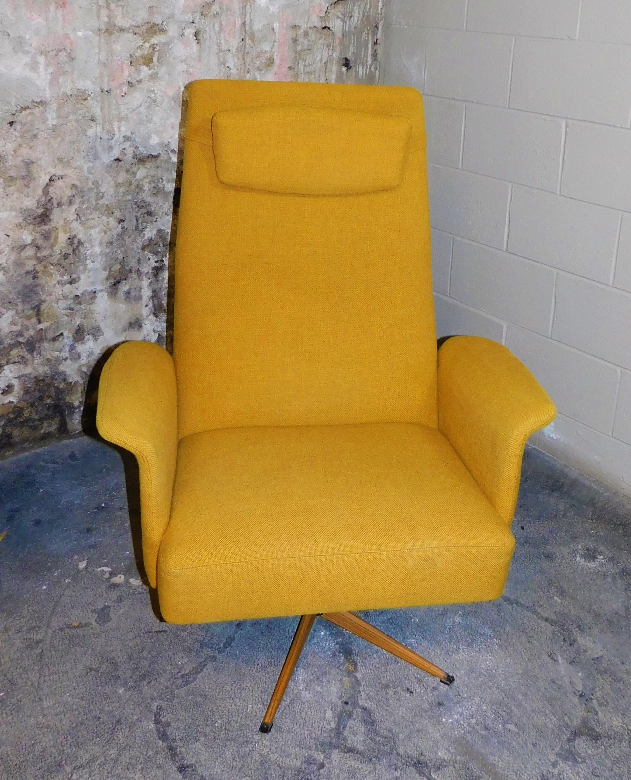 Norwegian Mid-Century Modern Stokke Fabrikker Adjustable Armchair 8