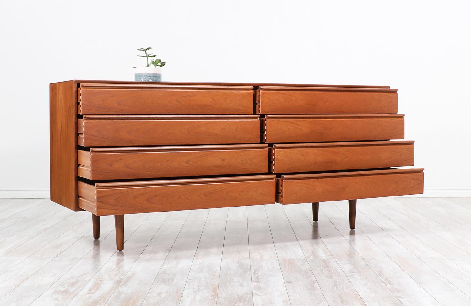 Scandinavian Modern Norwegian Modern 8-Drawer Teak Dresser by Westnofa