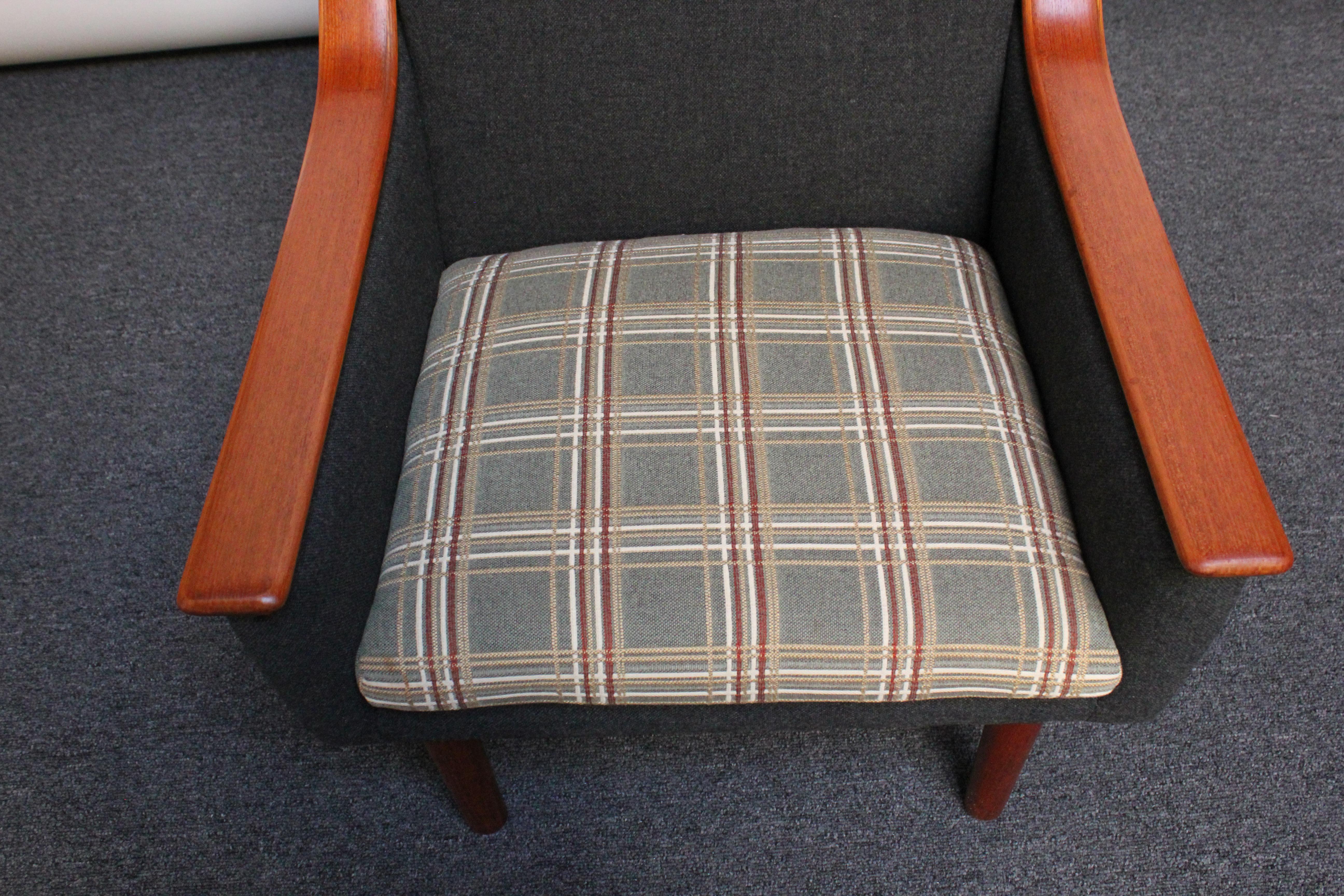 Norwegian Modern Exposed Teak Lounge Chair with Original Upholstery 7