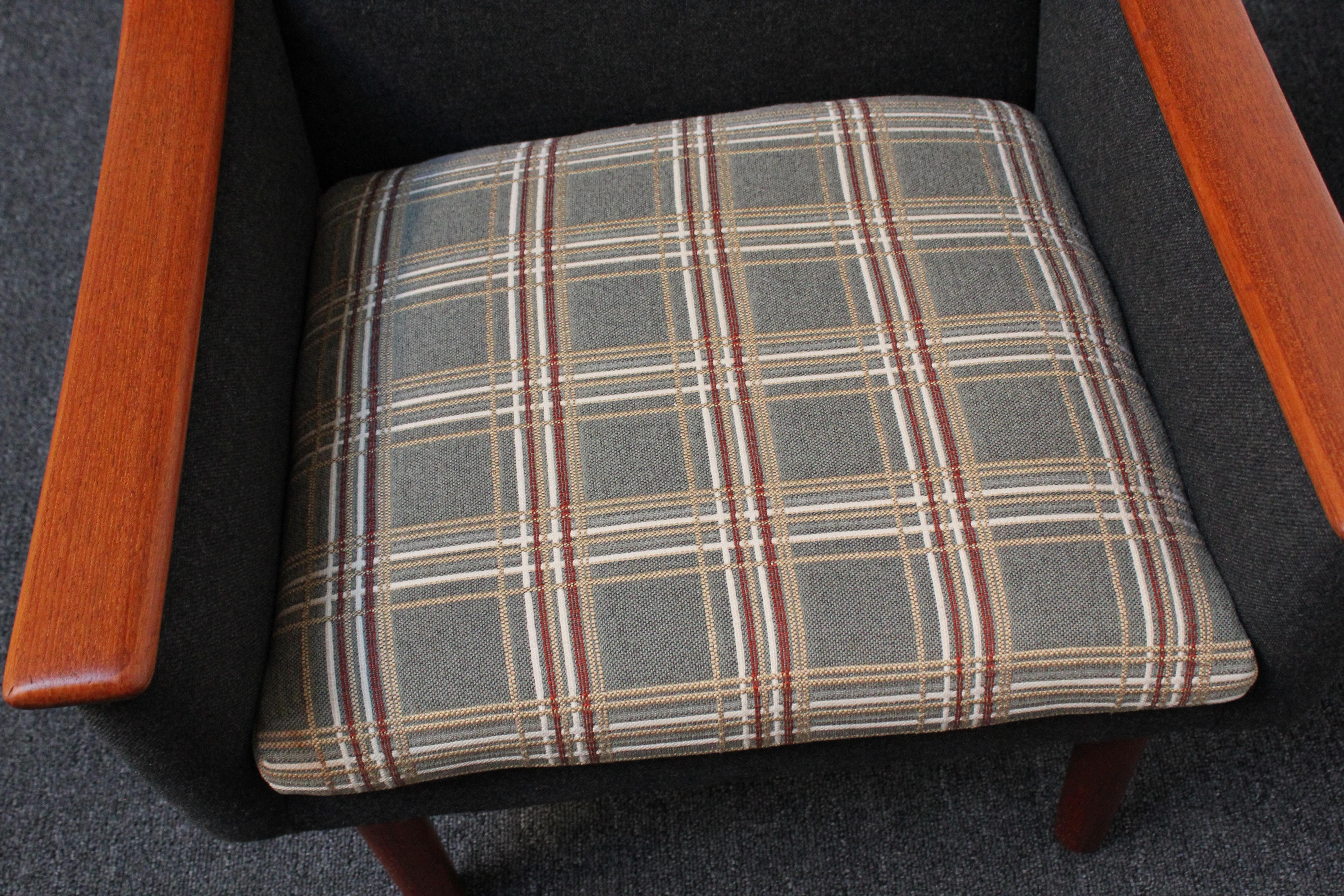 Norwegian Modern Exposed Teak Lounge Chair with Original Upholstery 8
