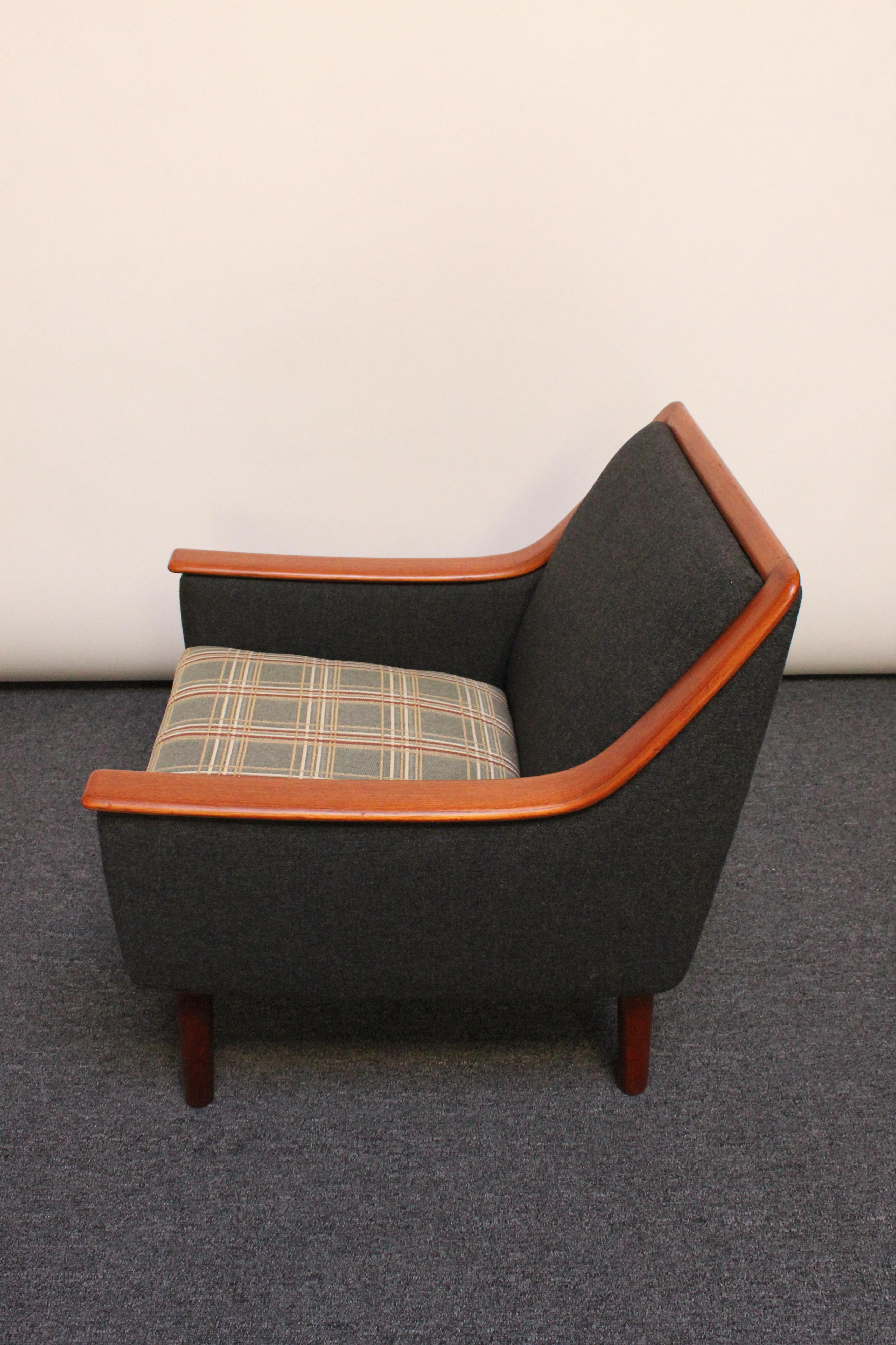 Wool Norwegian Modern Exposed Teak Lounge Chair with Original Upholstery