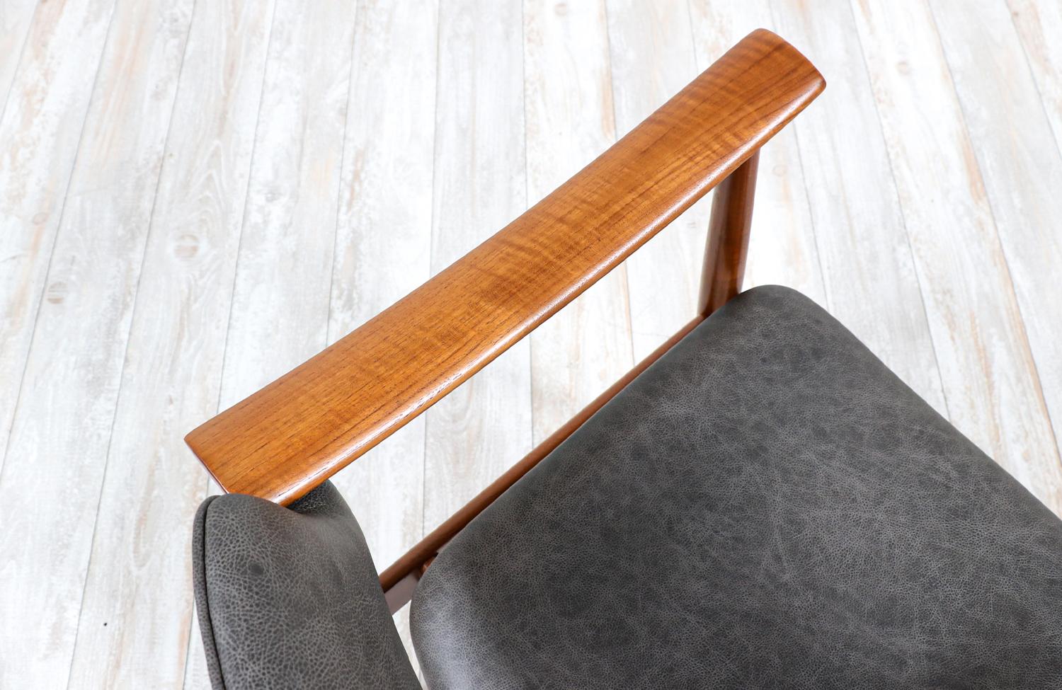 Norwegian Modern Sculpted Teak & Leather Arm Chairs by Gerhard Berg For Sale 1