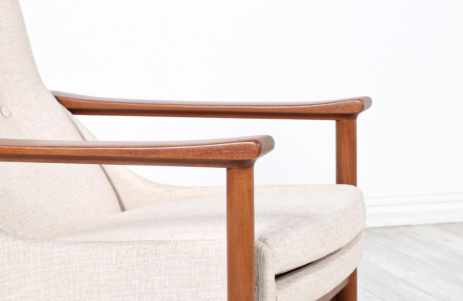 Expertly Restored - Ingmar Relling Model-251 Teak Lounge Chairs 1