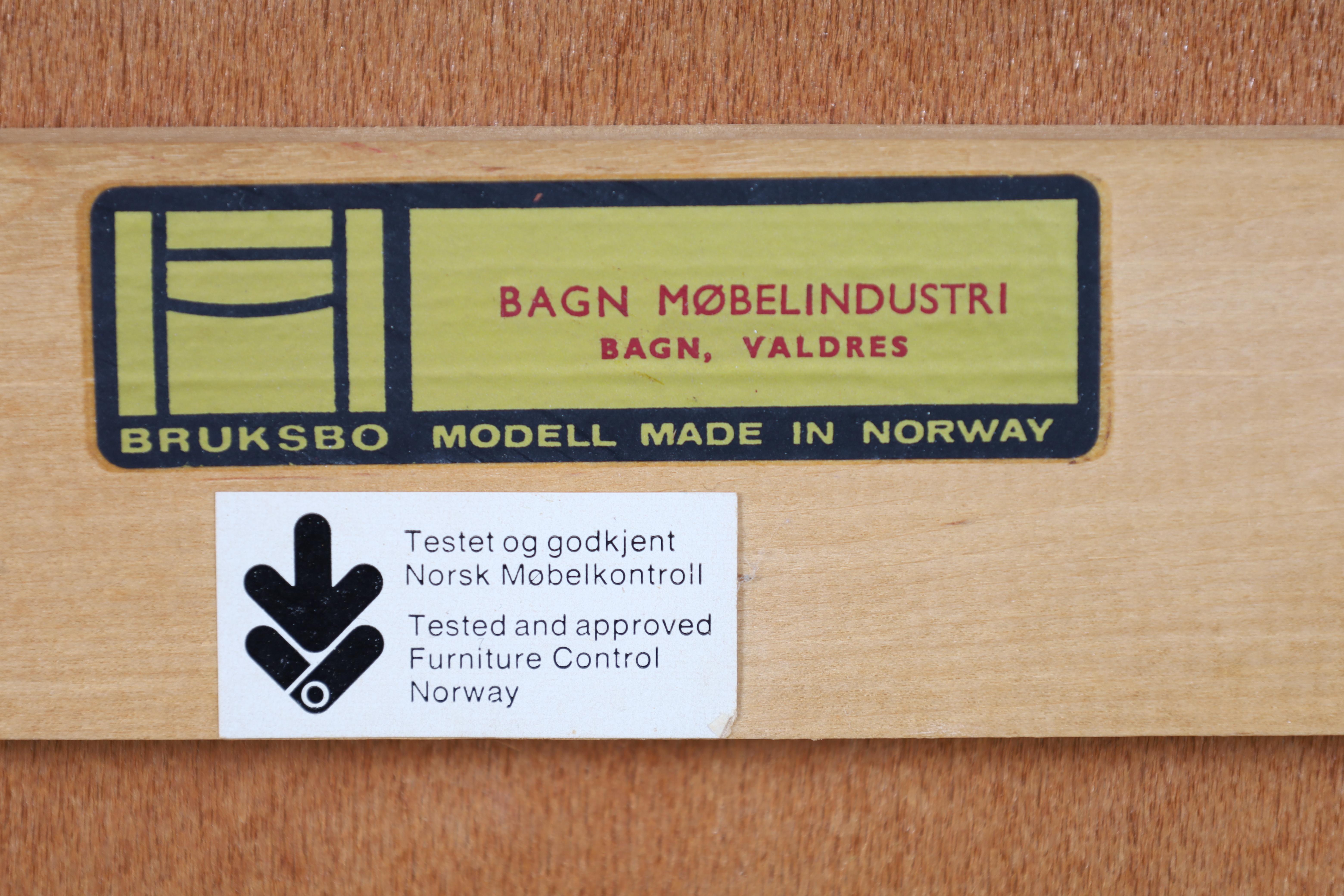 Chariot à disques ou à revues en teck moderne norvégien par Rolf Hesland en vente 5