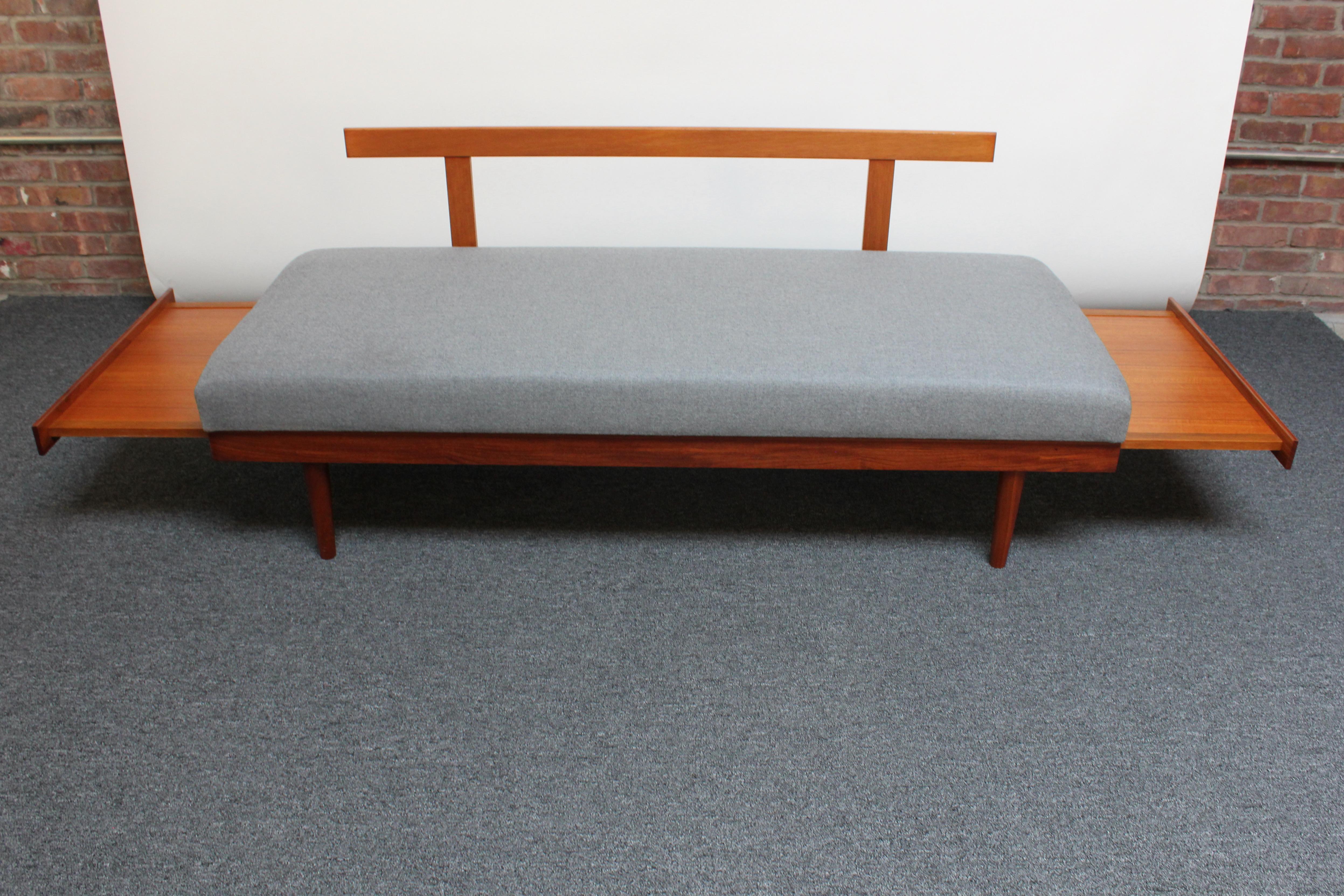 Norwegian Modern Teak Settee / Daybed Edvard Kindt Larsen for Gustav Bahus 12