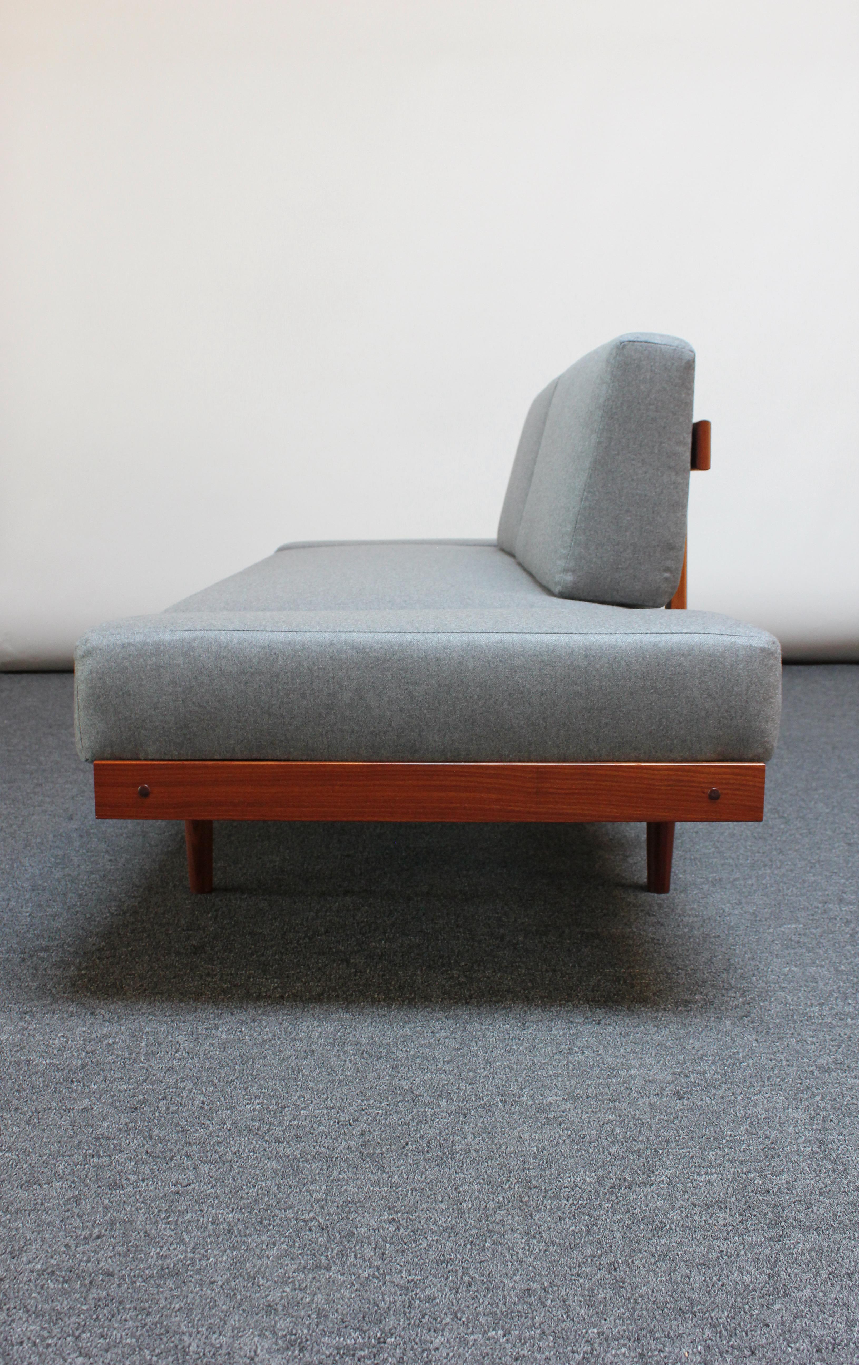 Norwegian Modern Teak Settee / Daybed Edvard Kindt Larsen for Gustav Bahus 3