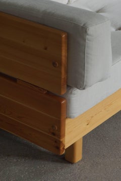 Norwegian Modern Three Seater Sofa in solid Pine, Reupholstered in Cotton, 1976