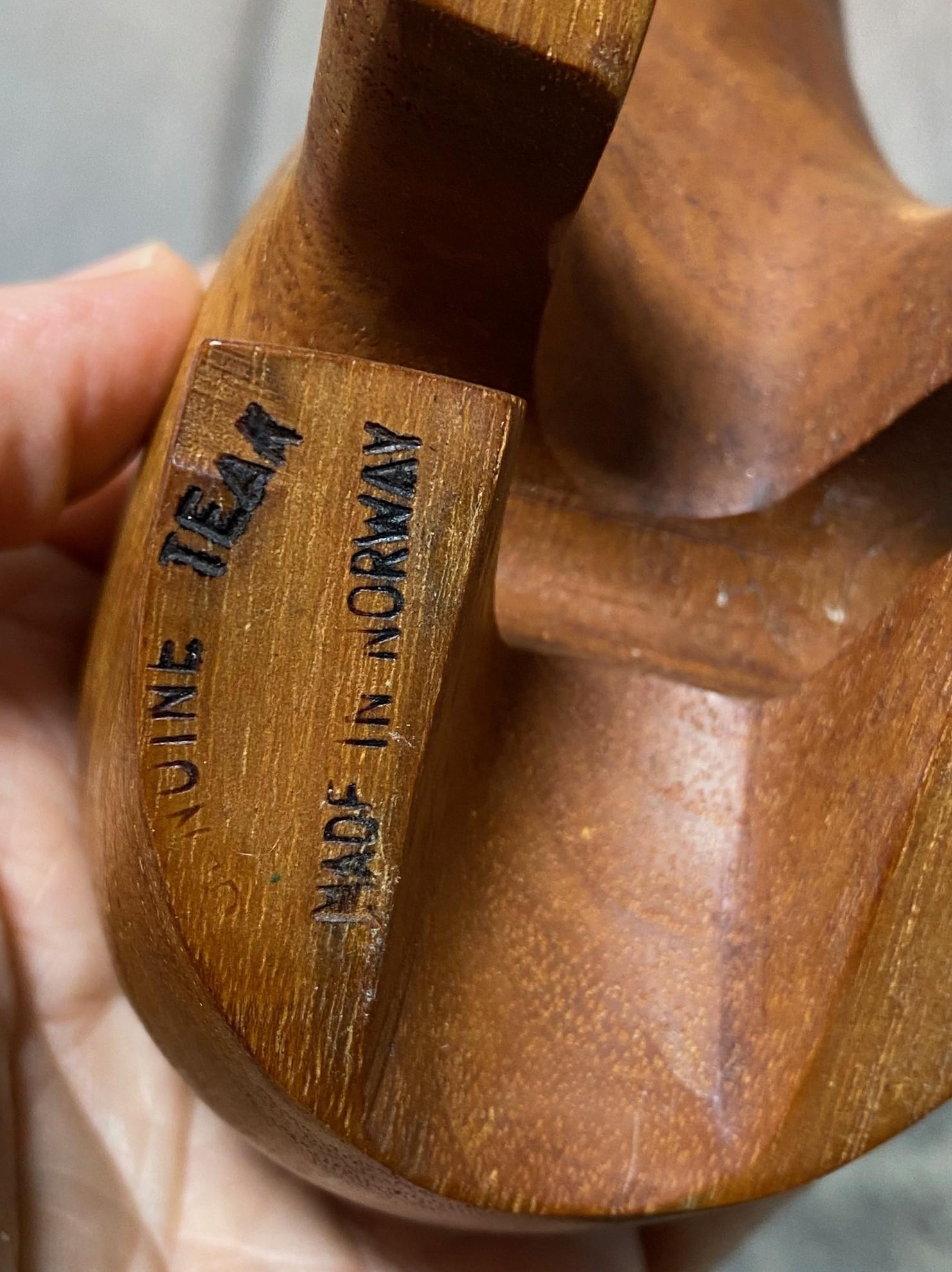 Sculpture d'ours norvégienne en teck du milieu du siècle dernier, à la manière d'Arne Tjomsland  en vente 11