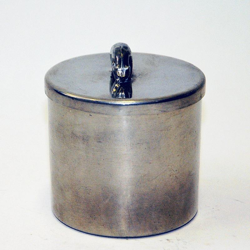 Norwegian Pewter lid box with bear knob by PA Lie, Oslo 1950s In Good Condition In Stockholm, SE