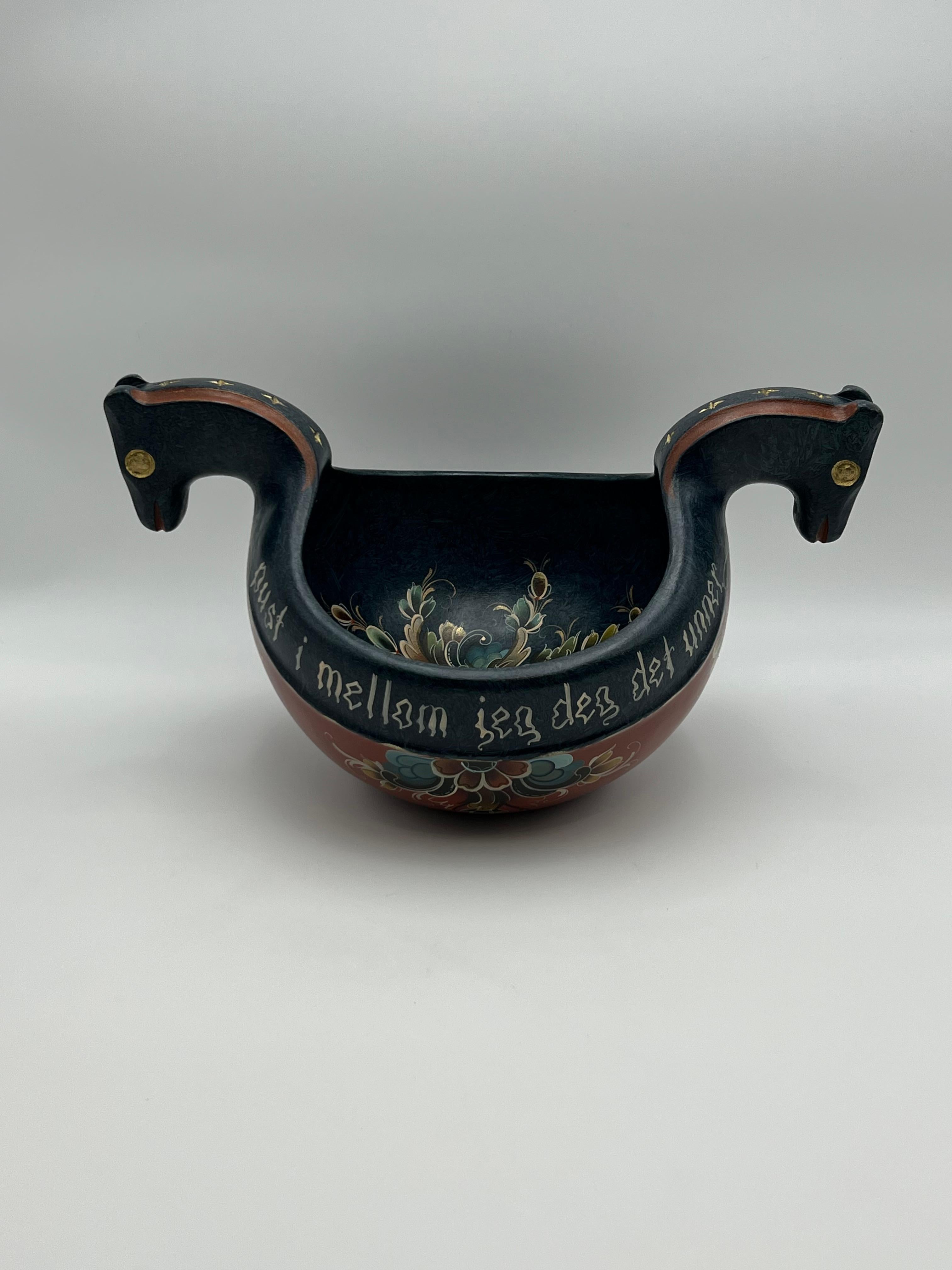 Bol à bière norvégien Rosemaling / Kjenge, art populaire peint à la main, 1999 en vente 7