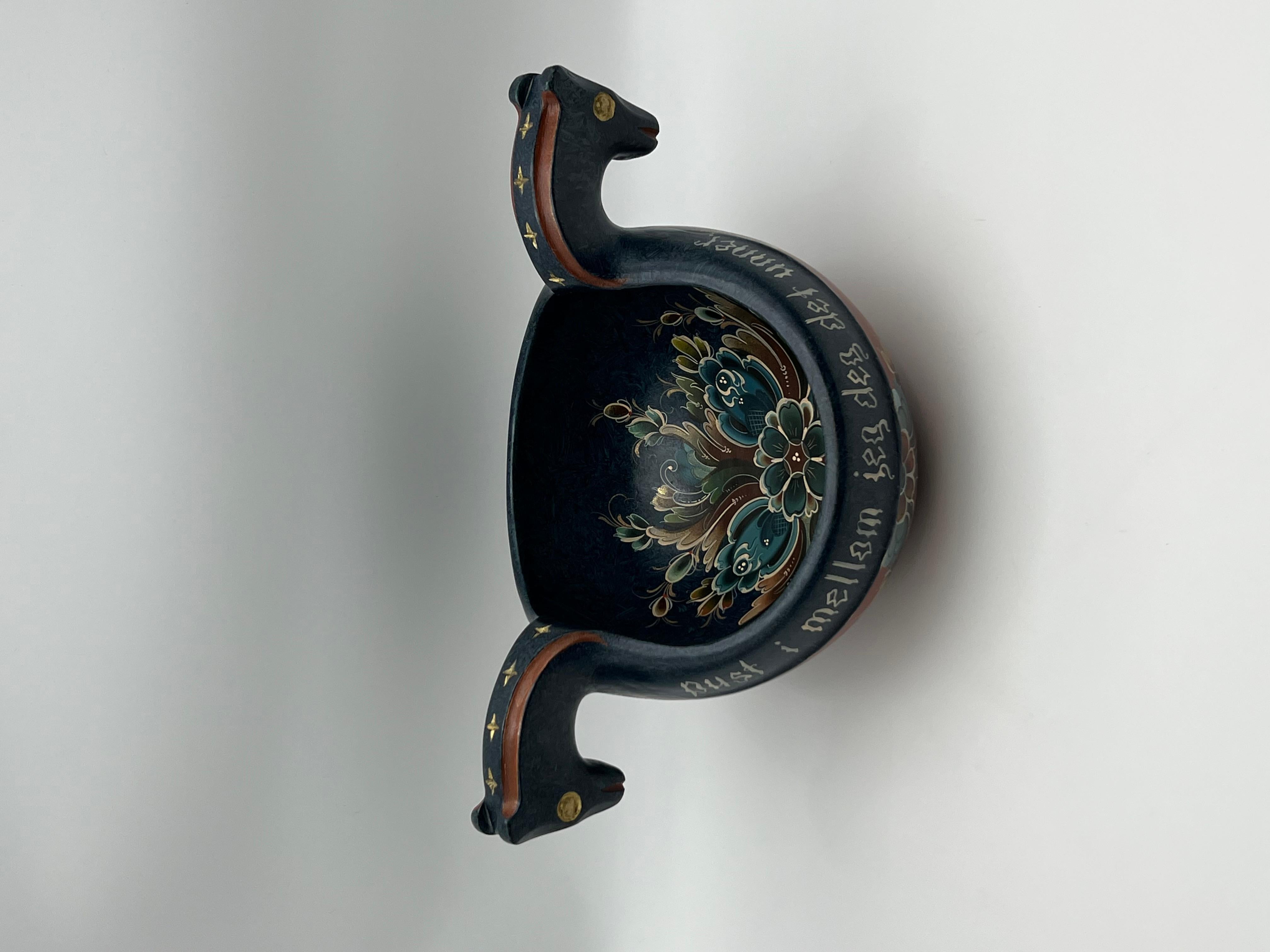 Bol à bière norvégien Rosemaling / Kjenge, art populaire peint à la main, 1999 en vente 9