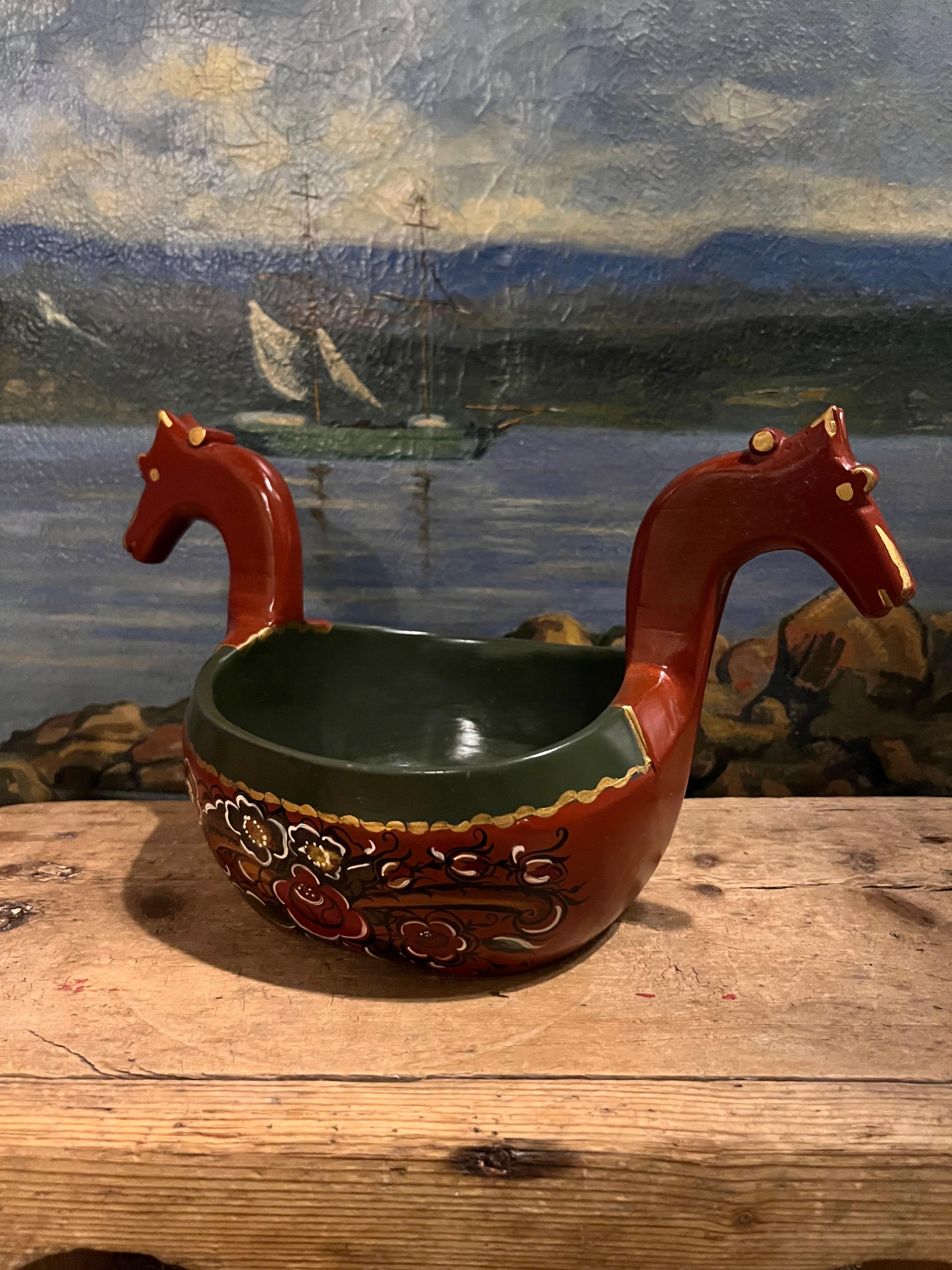 Bol à bière norvégien Rosemaling (Kjenge) - Art populaire peint à la main, 1991 en vente 4