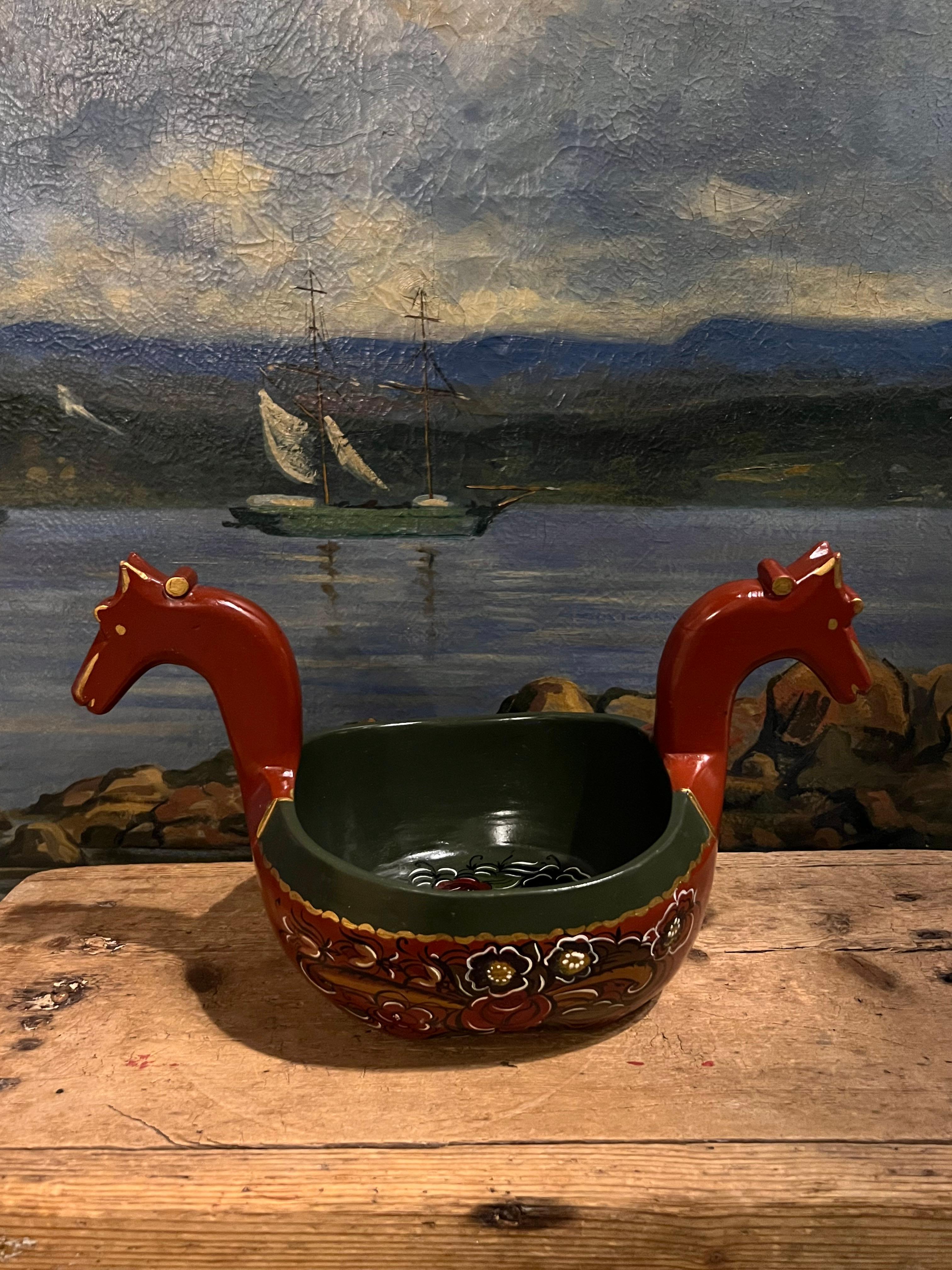 Artisanat Bol à bière norvégien Rosemaling (Kjenge) - Art populaire peint à la main, 1991 en vente