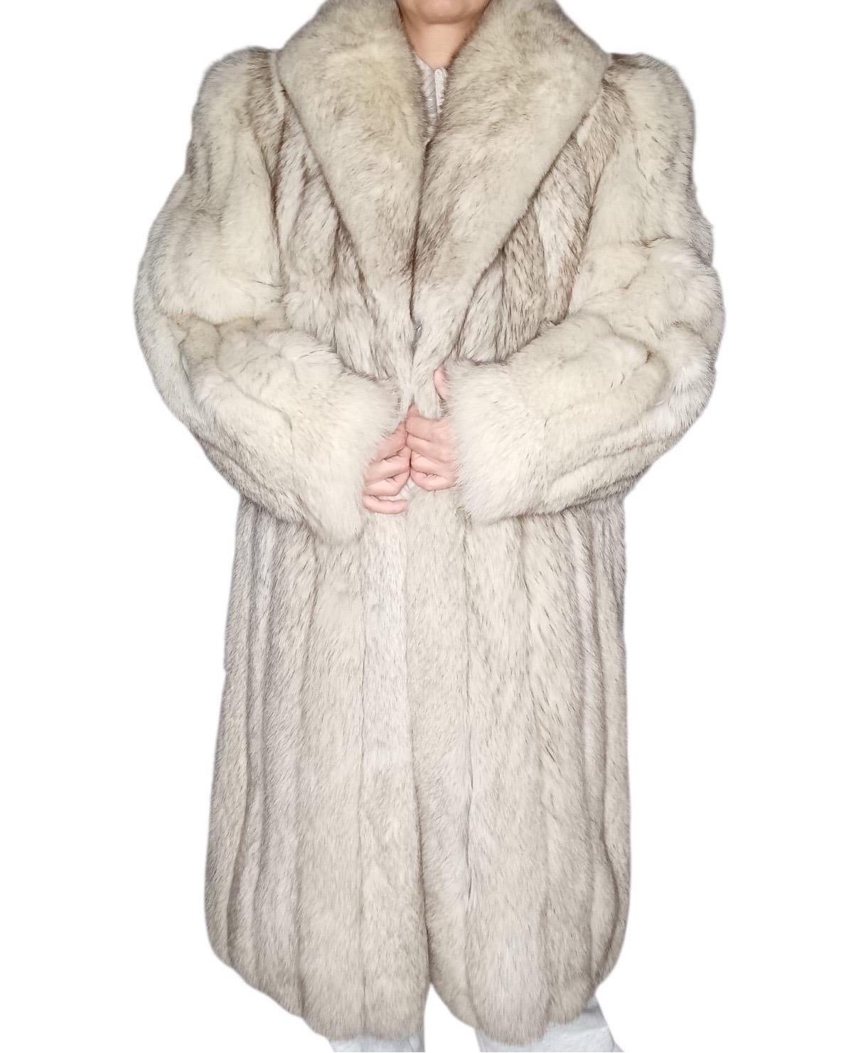 Donna Cappotto in pelliccia di volpe norvegese Saga Fox taglia 8 M. in vendita