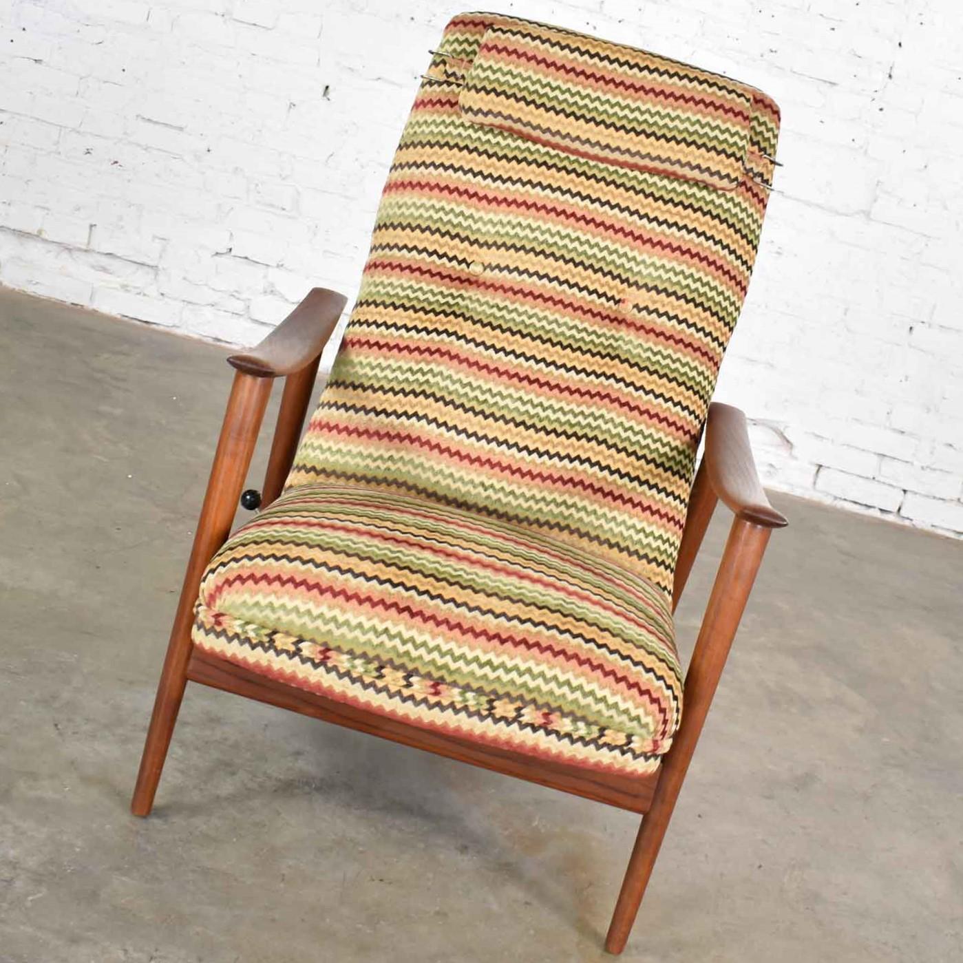 Amazing MCM (aka Mid-Century Modern) Norwegian Scandinavian Modern style high back reclining lounge chair which is attributed to Arnt Lande for Stokke furniture manufacturer. It is in fabulous condition. It has been professionally reupholstered, and