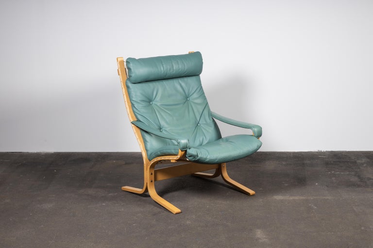 Norwegian Siesta Chair Set by Relling in Birch & Turquoise Leather for Westnofa In Good Condition For Sale In Grand Cayman, KY