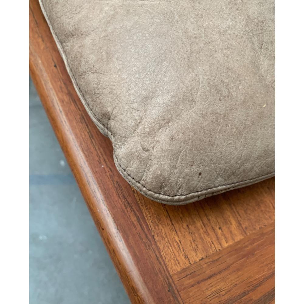 Norwegian Siesta Lounge Chair Ottoman Leather Cushion by Ingmar Relling For Sale 3