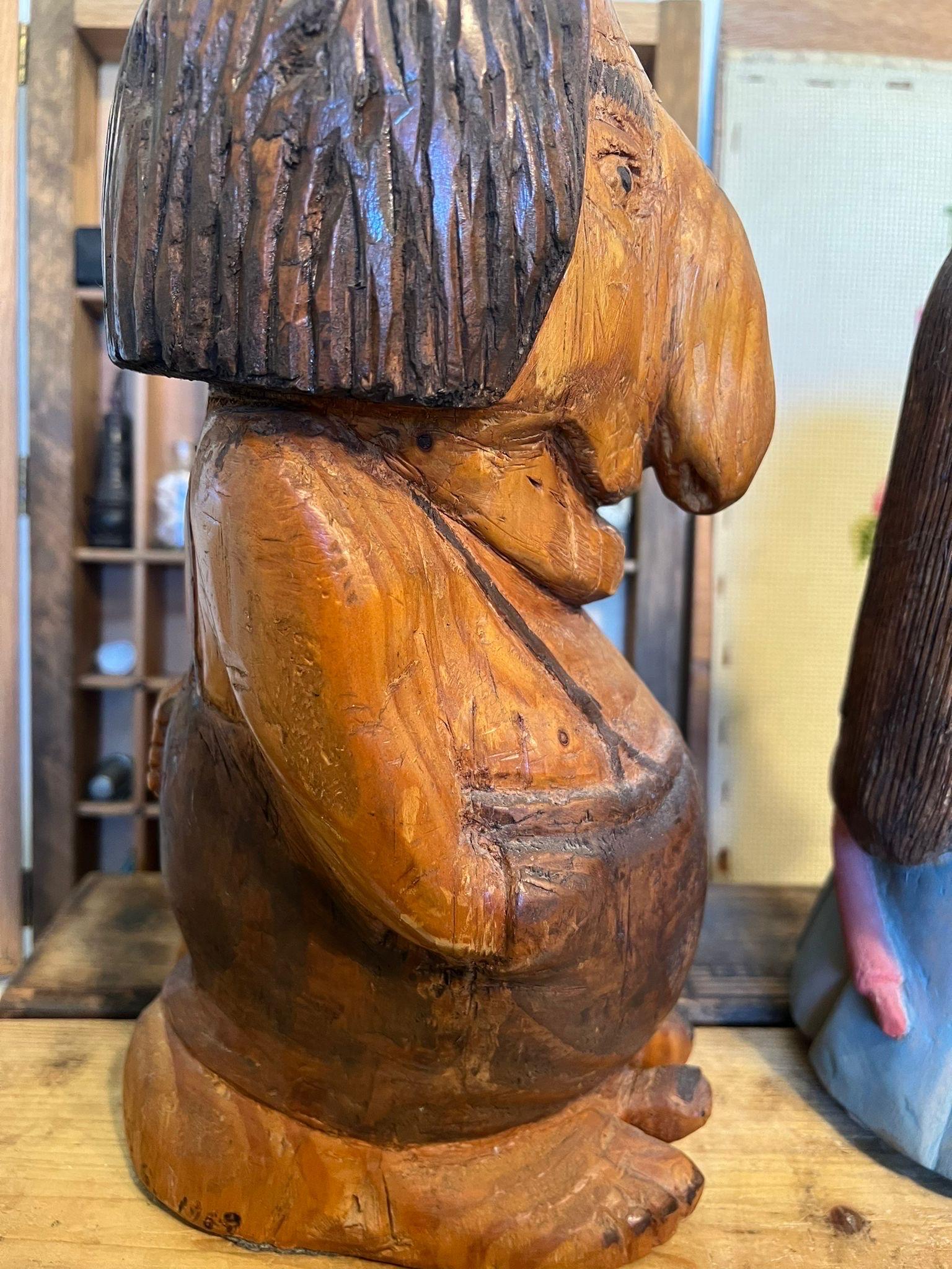 Figuras de Hombre y Mujer de Estilo Noruego Talladas a Mano finales del siglo XX en venta