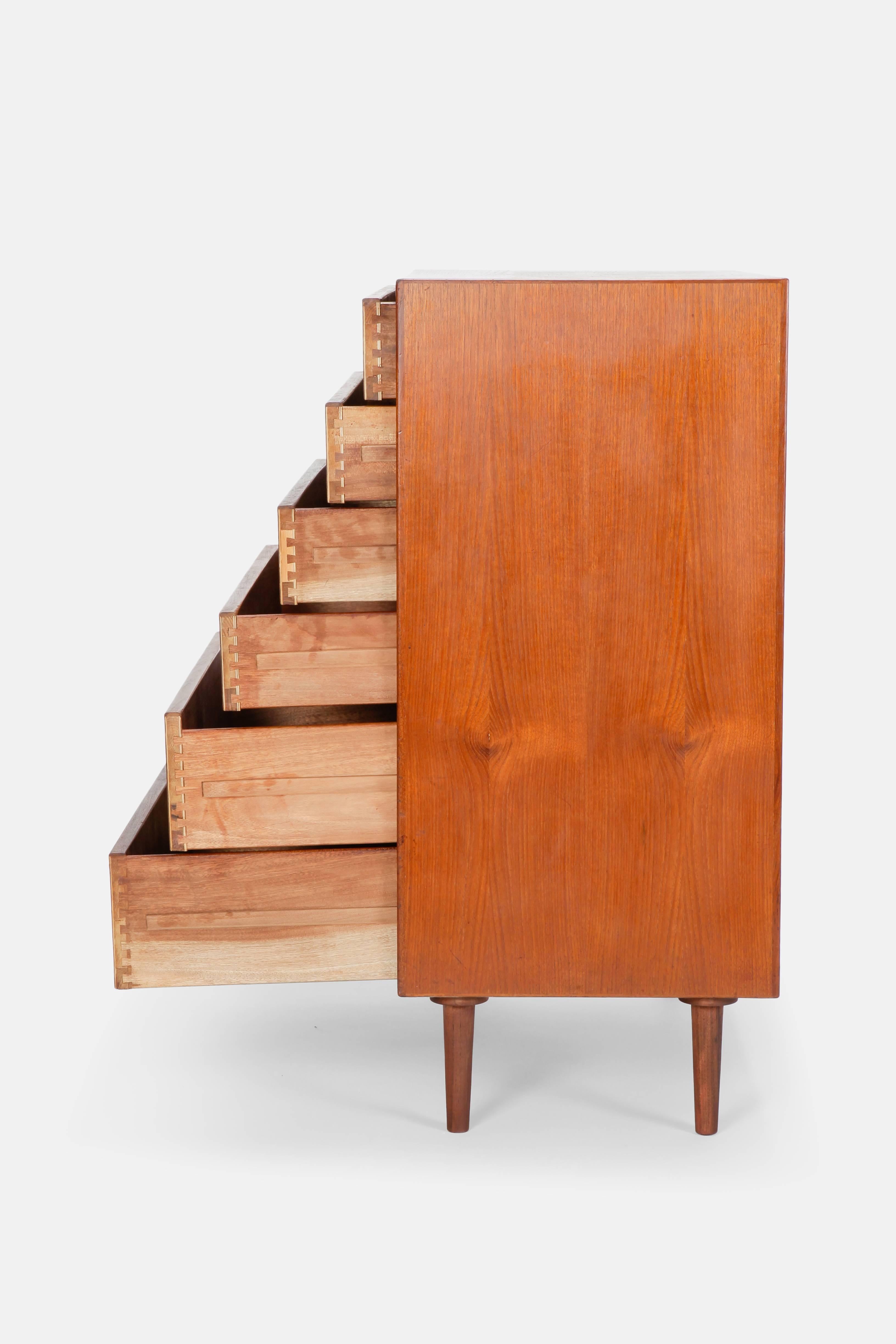 Norwegian Teak Dresser, 1960s In Good Condition In Basel, CH