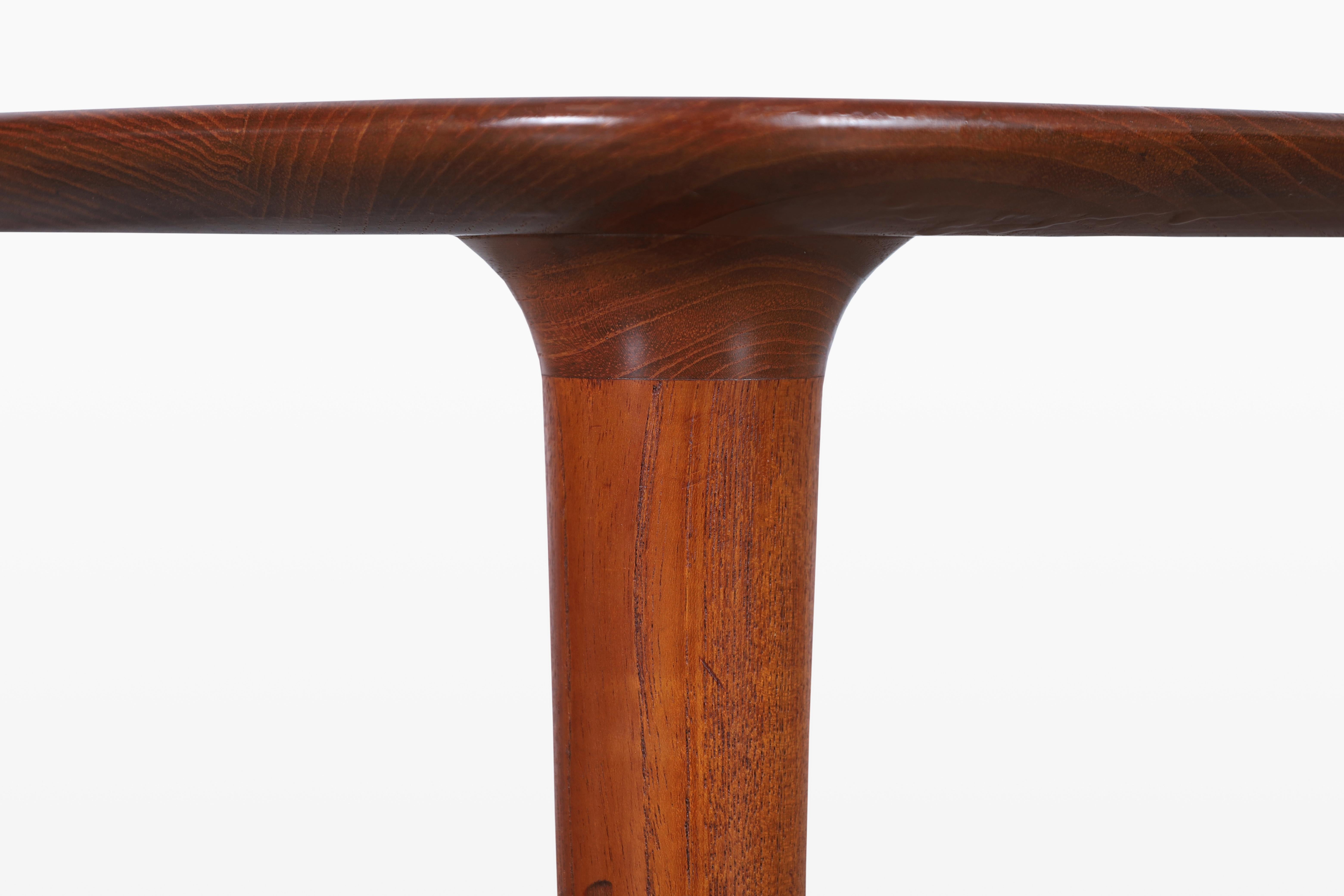 Mesa auxiliar de teca noruega 