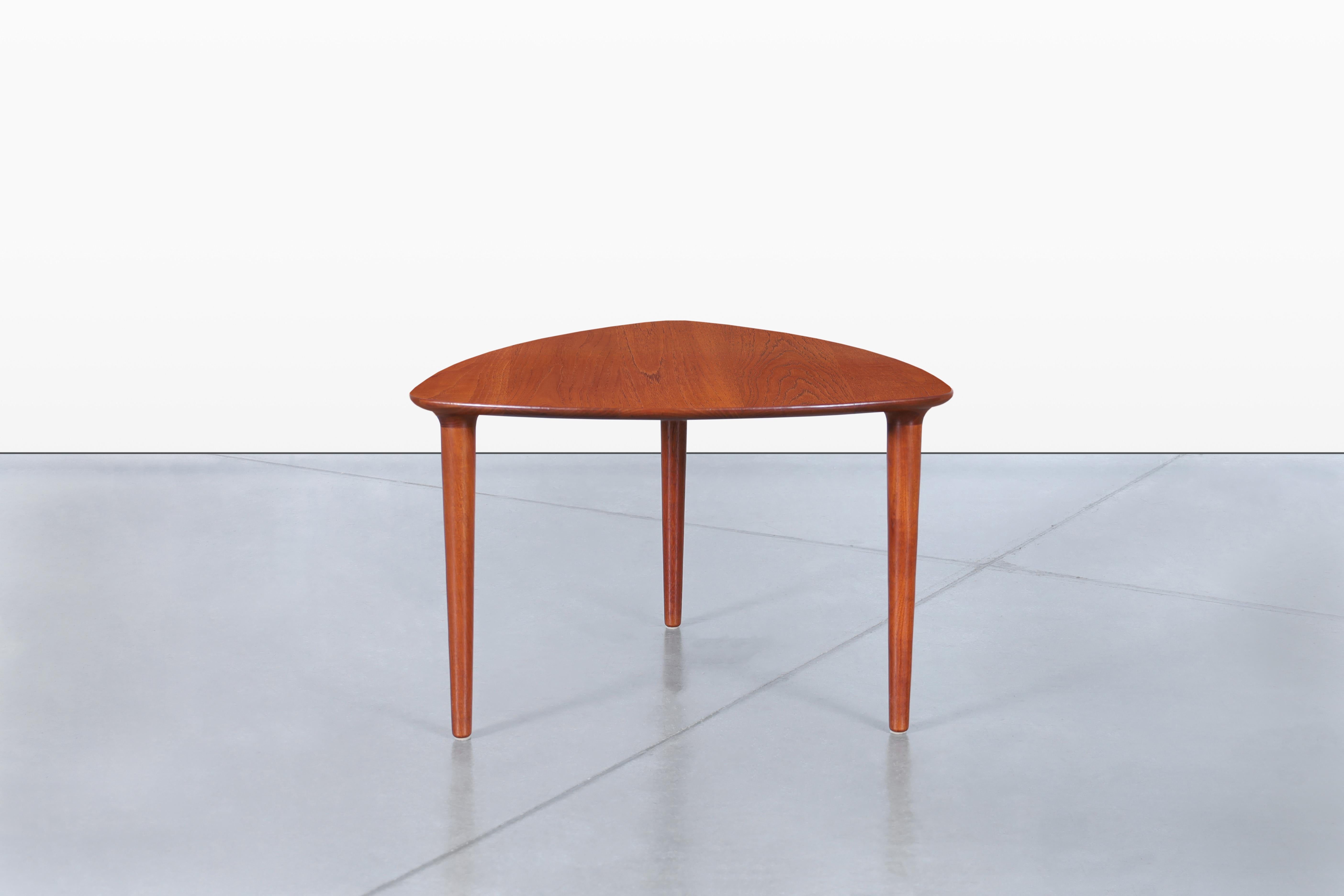 Mesa auxiliar de teca noruega 