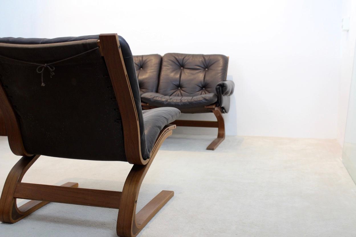 Norwegian Teak, Leather Kengu Sofa Set by Elsa & Nordahl Solheim for Rybo Rykken For Sale 5