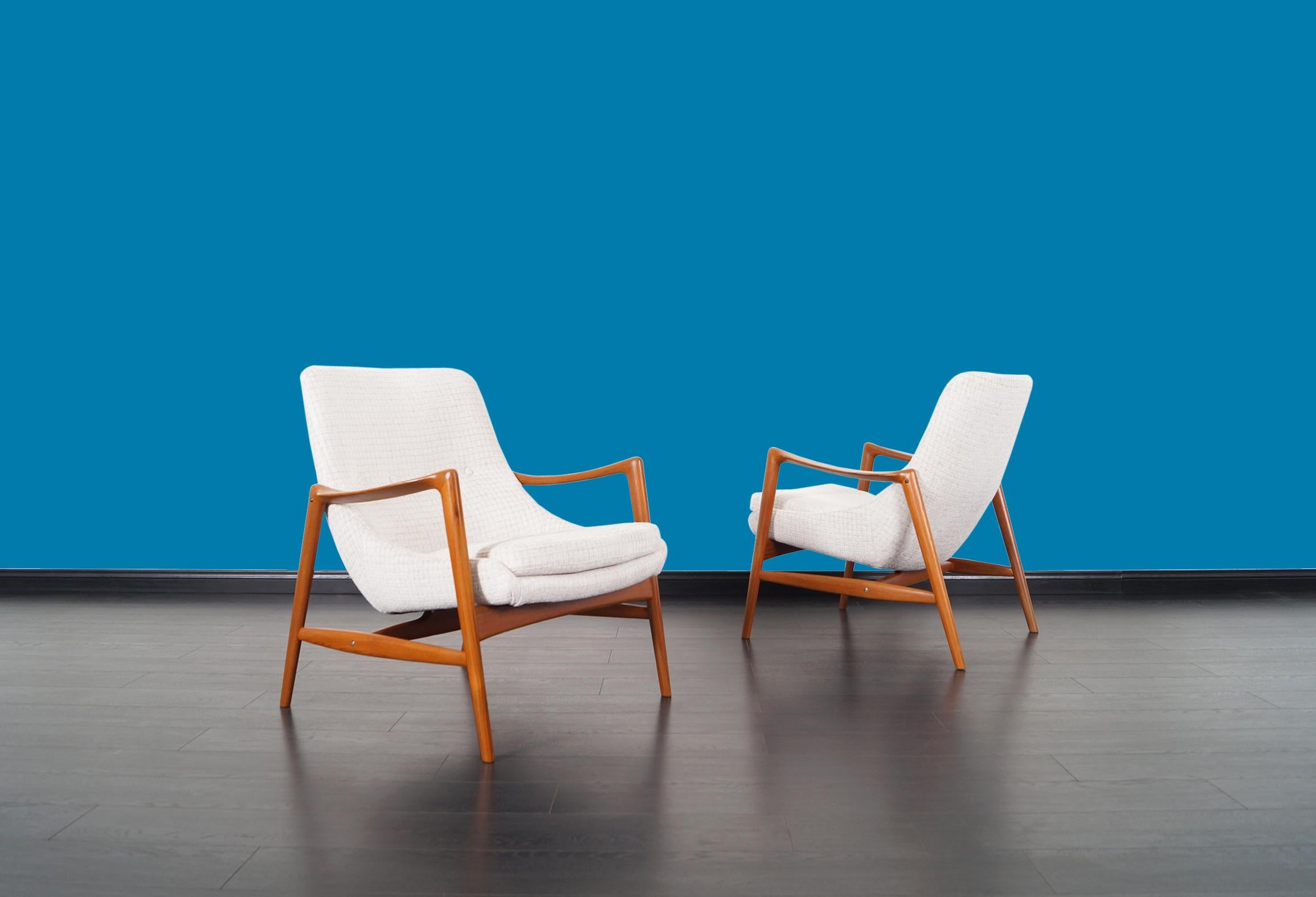 Norwegian Teak Lounge Chairs by Rolf Rastad for Bokka Møbler In Excellent Condition In North Hollywood, CA
