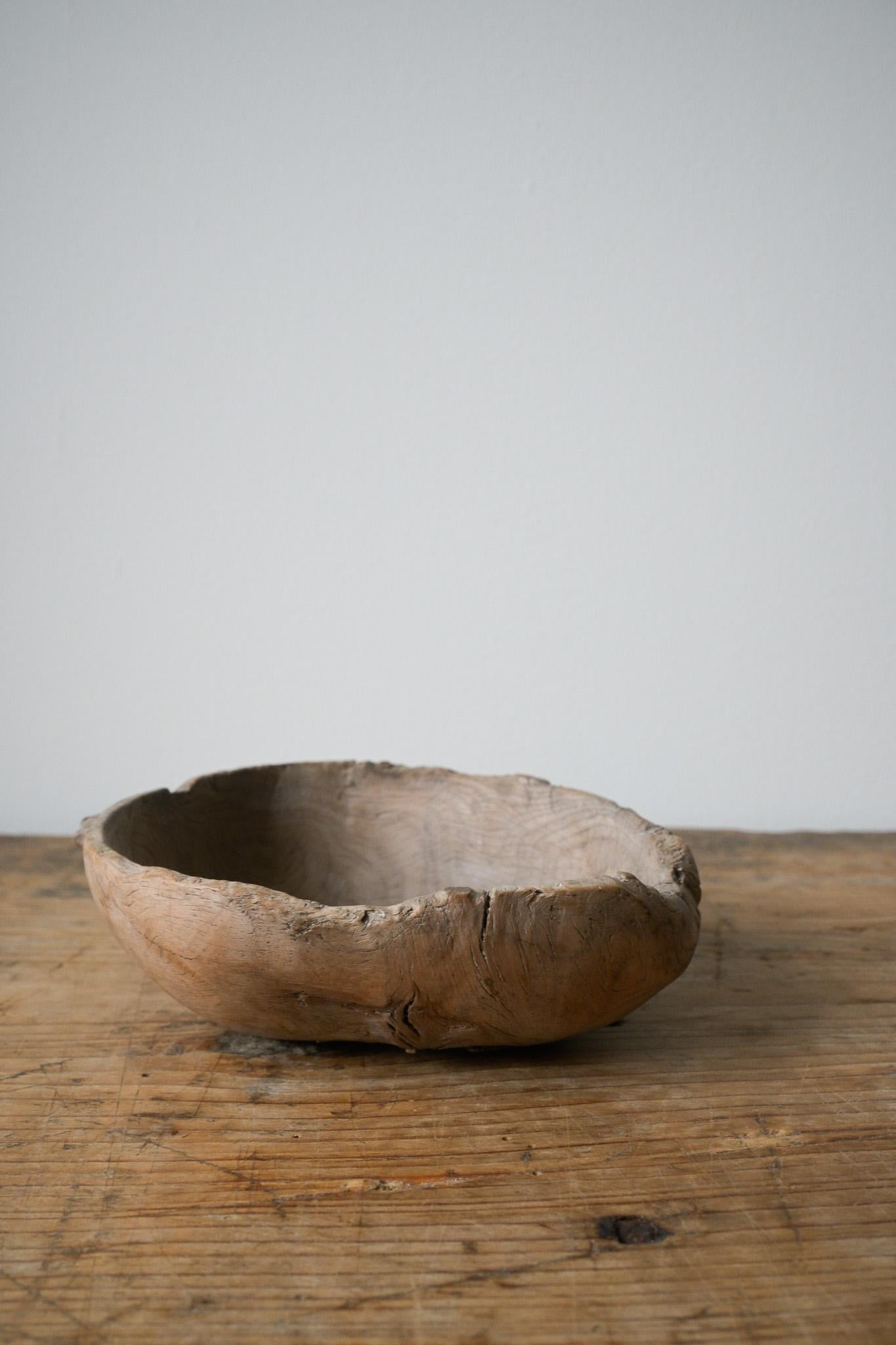Hand-Carved Norwegian 'Trøys Skål' ca 1680-1730
