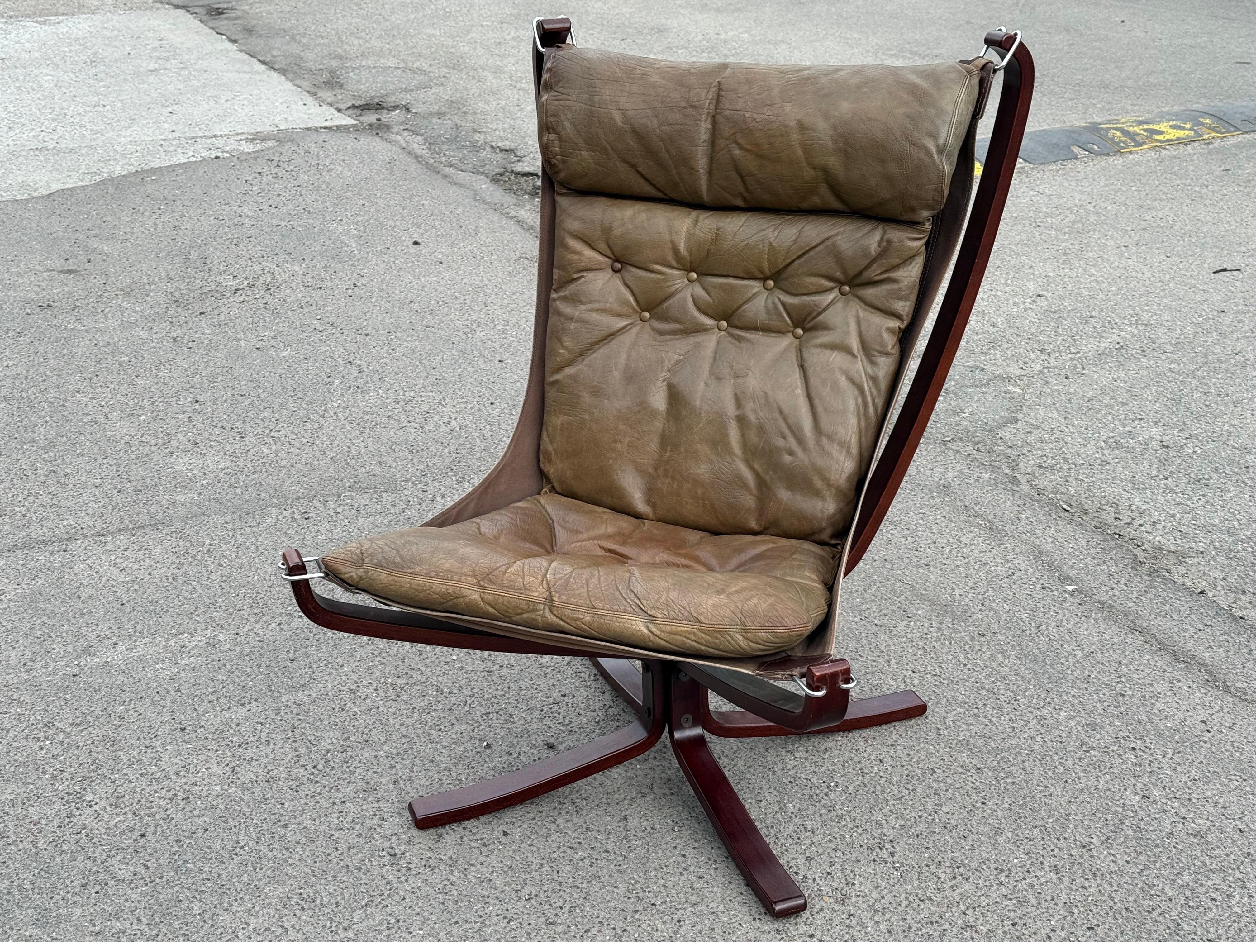 Norwegian Vintage Falcon Chair by Sigurd Ressell for Vatne Møbler, 1970s For Sale 1