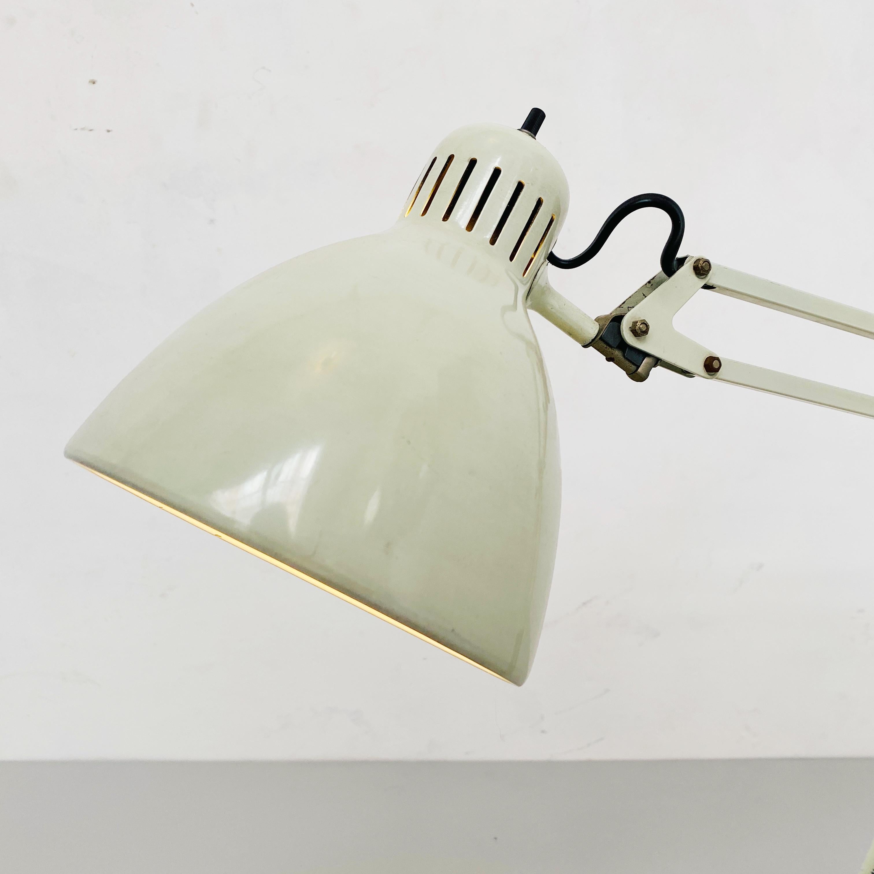 Norwegian White Metal Naska Loris Table Lamp by Jac Jacobsen for Luxo, 1950s For Sale 5