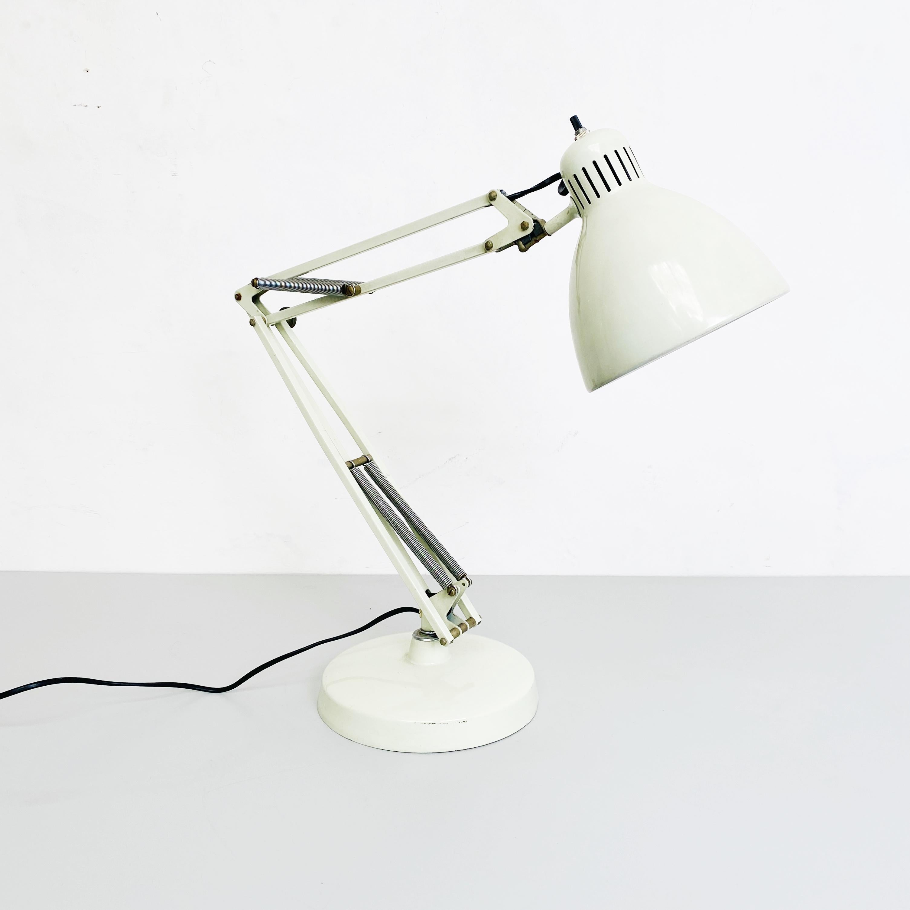 Mid-Century Modern Lampe de bureau norvégienne Naska Loris en métal blanc par Jac Jacobsen pour Luxo, années 1950 en vente