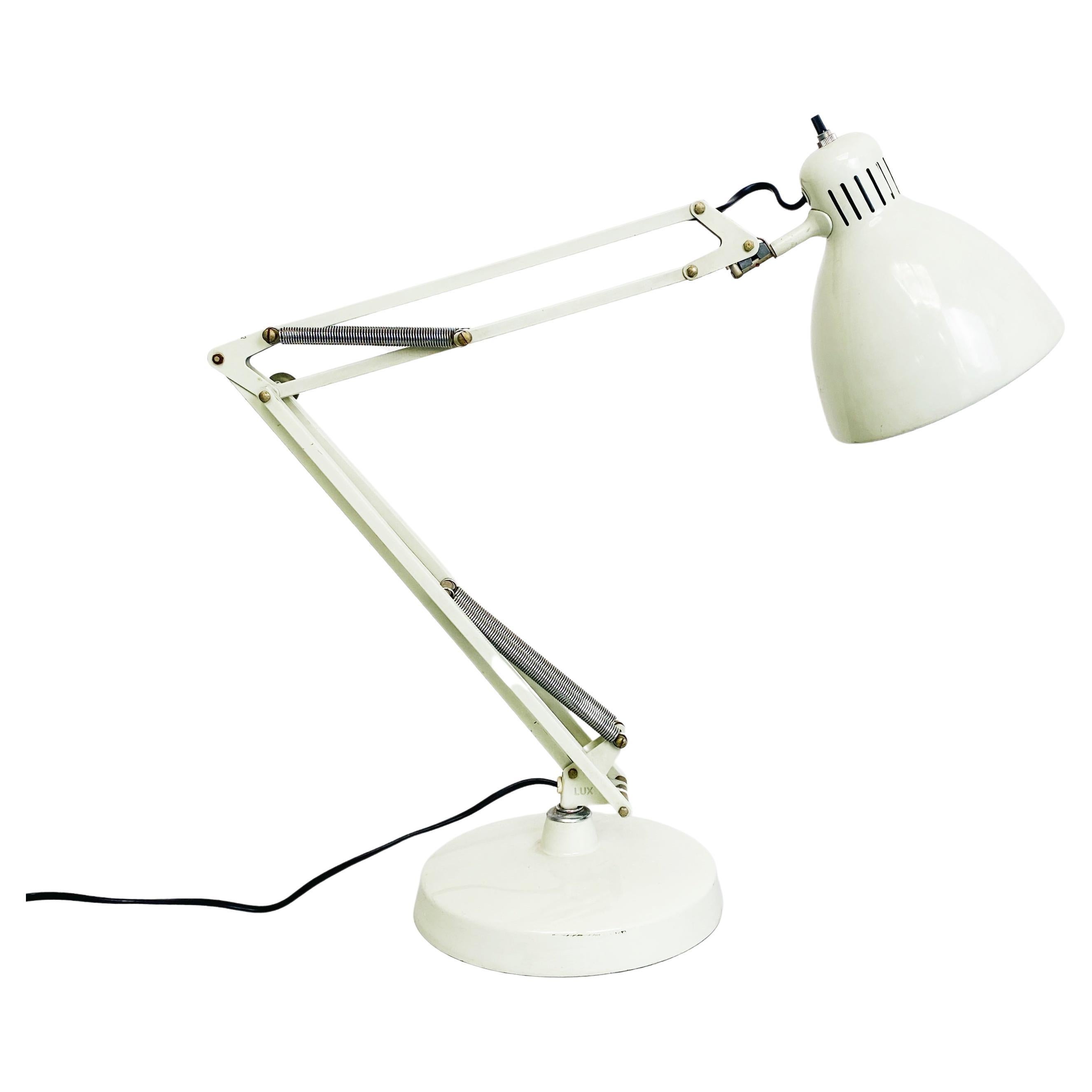 Lampe de bureau norvégienne Naska Loris en métal blanc par Jac Jacobsen pour Luxo, années 1950 en vente