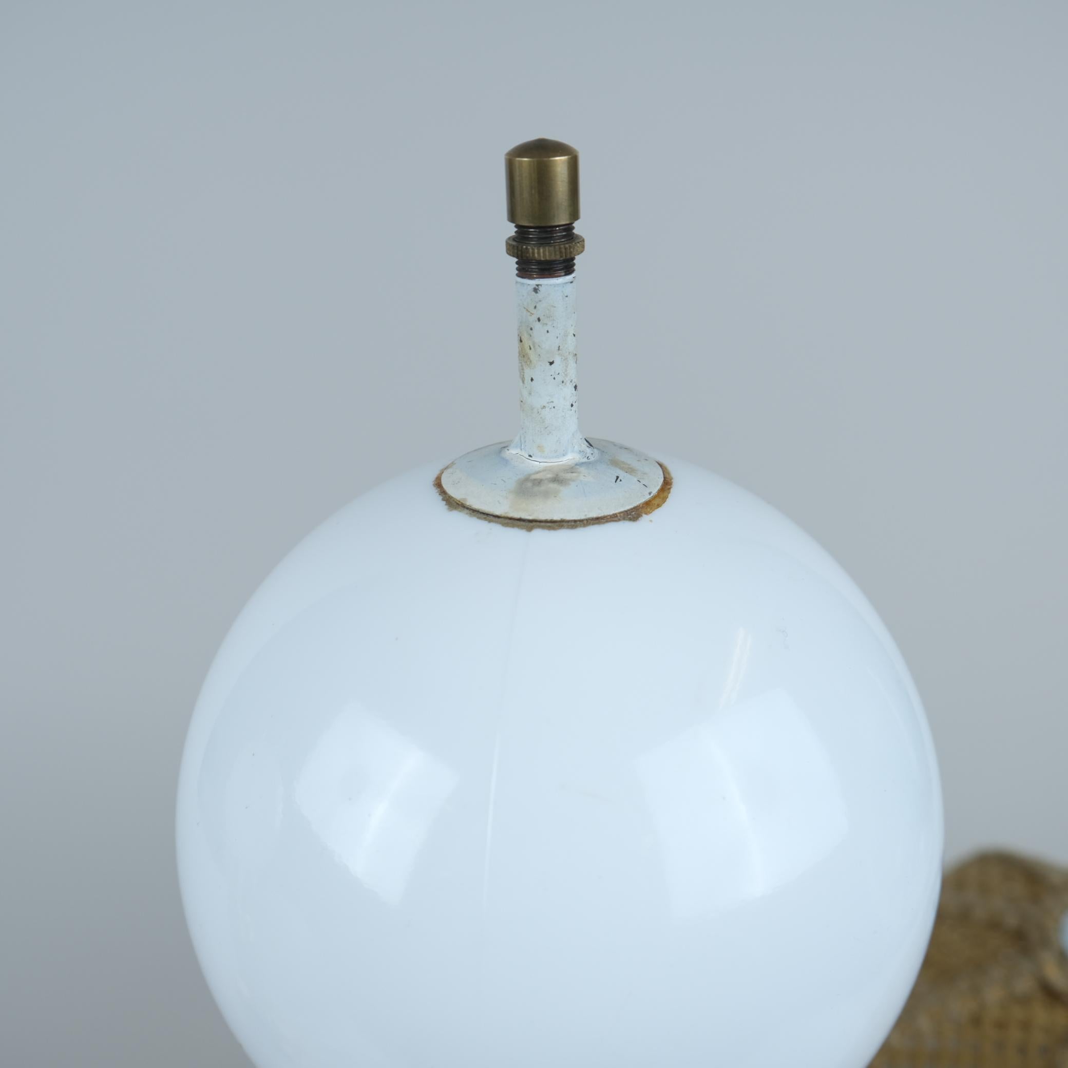 Nostalgica coppia di lampade da tavolo Boho di Ker-Lux, ottone e rattan, Finlandia anni '80 in vendita 4