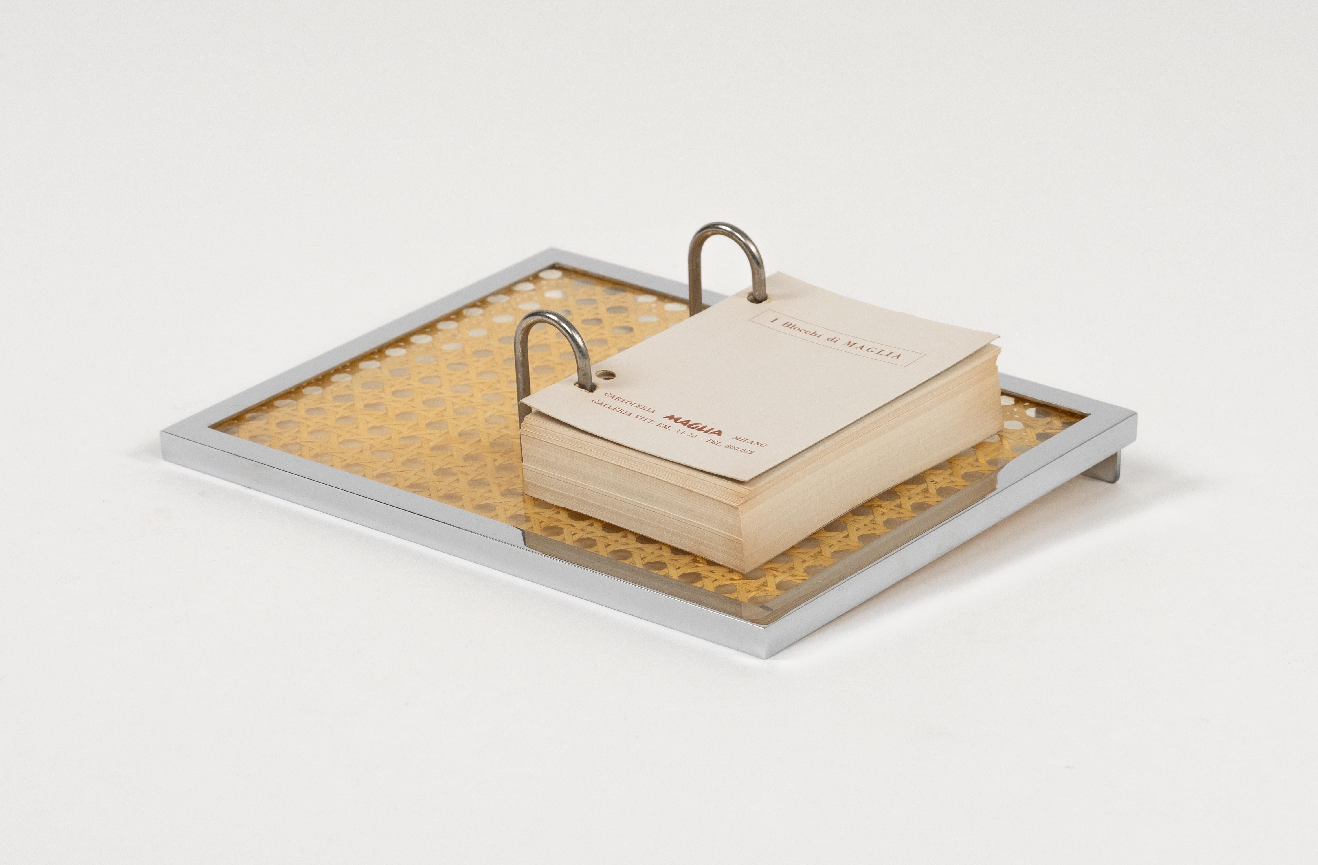 Notizblock Agenda in Chrom, Lucite und Rattan Christian Dior Stil, Italien 1970er im Angebot 4