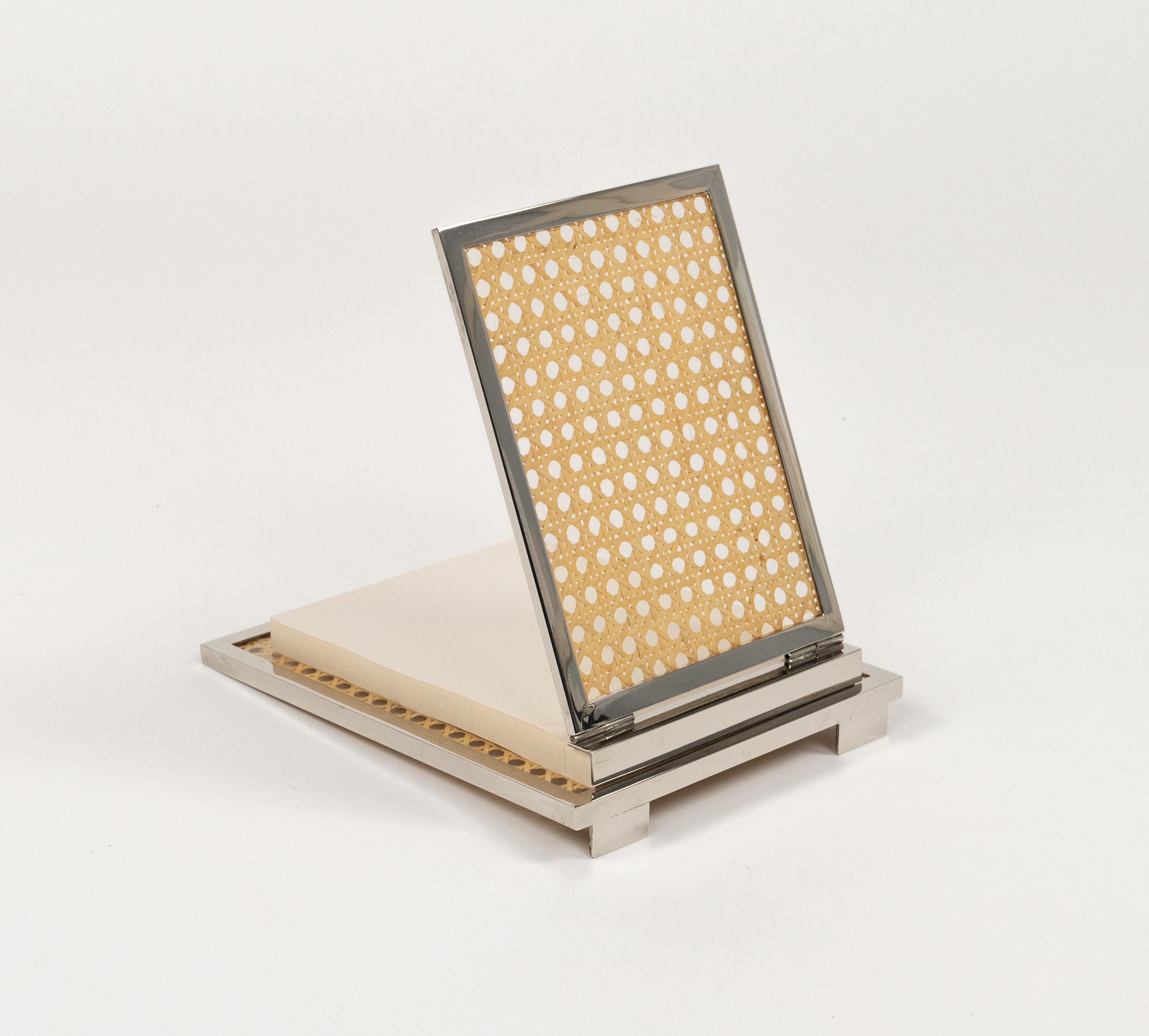 Porte-notes de style Christian Dior en chrome, lucite et osier, Italie, années 1970 en vente 10